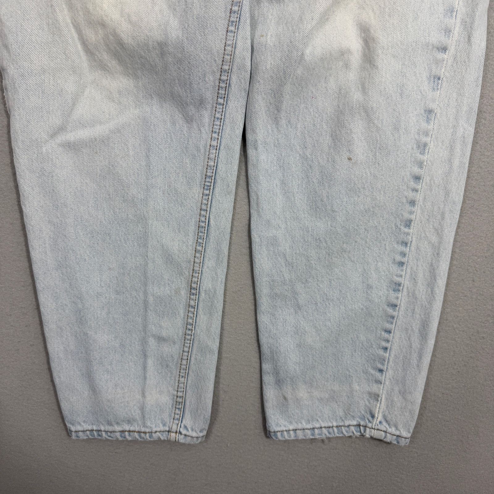 Levi's Vintage Levis 560 Loose Fit Tapered Leg Jeans Men's 34x30 Size US 34 / EU 50 - 4 Thumbnail
