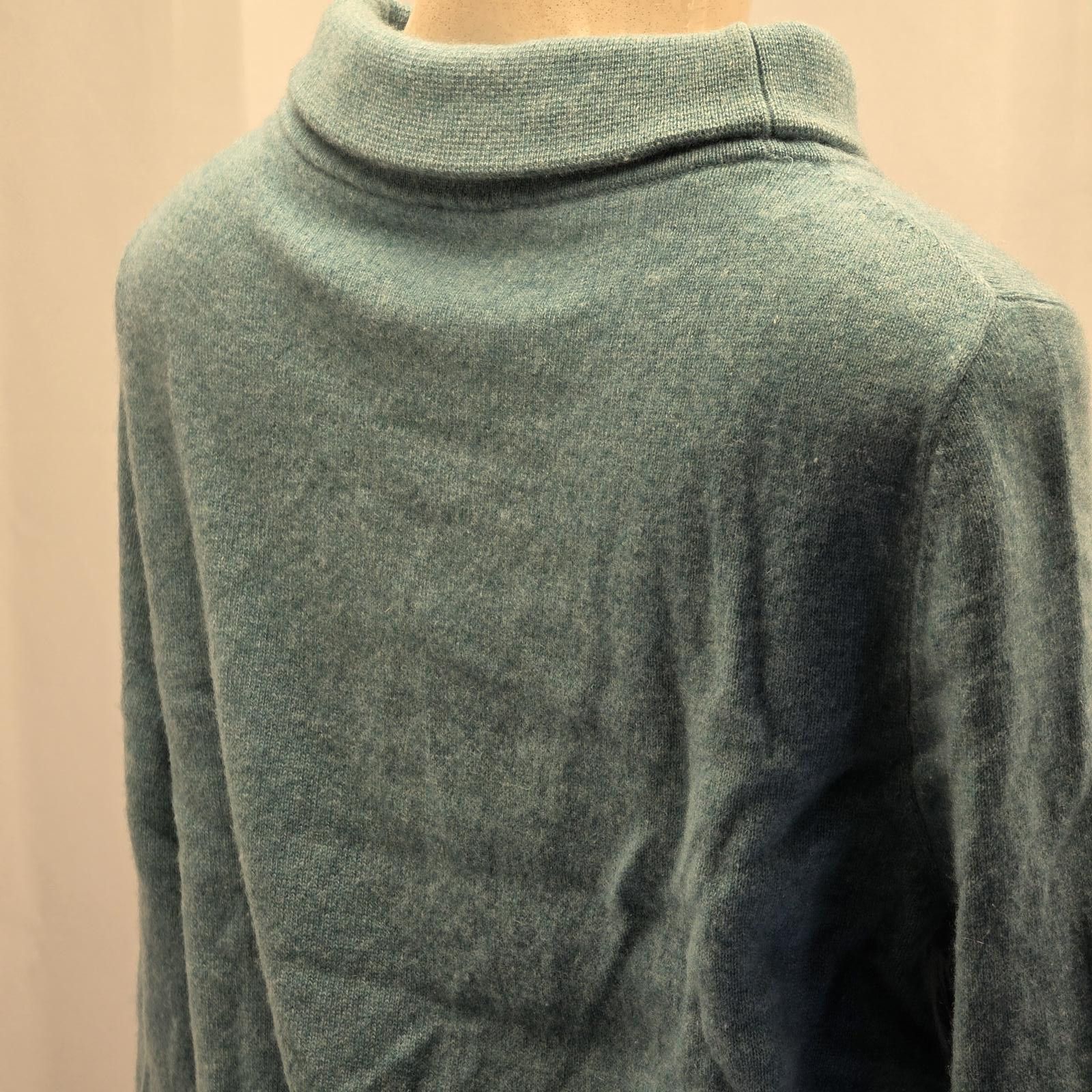 Other Talbots Pure Cashmere Turtleneck Sweater Light Blue Aqua Size L / US 10 / IT 46 - 7 Thumbnail