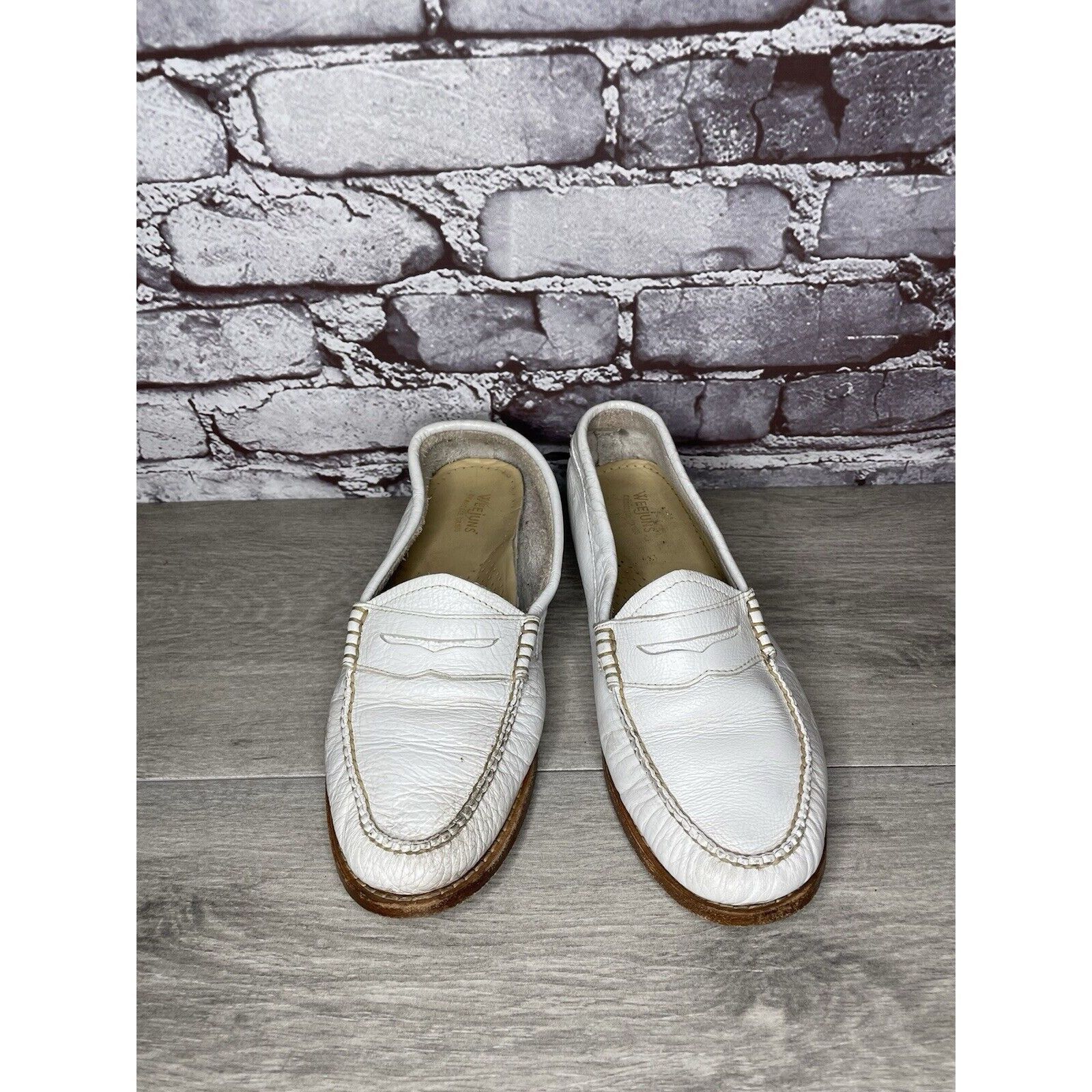 G.H. Bass & Co. G.H. Bass Weejuns White Leather Moc Toe Penny Loafers Shoes Size US 8 / IT 38 - 11 Thumbnail