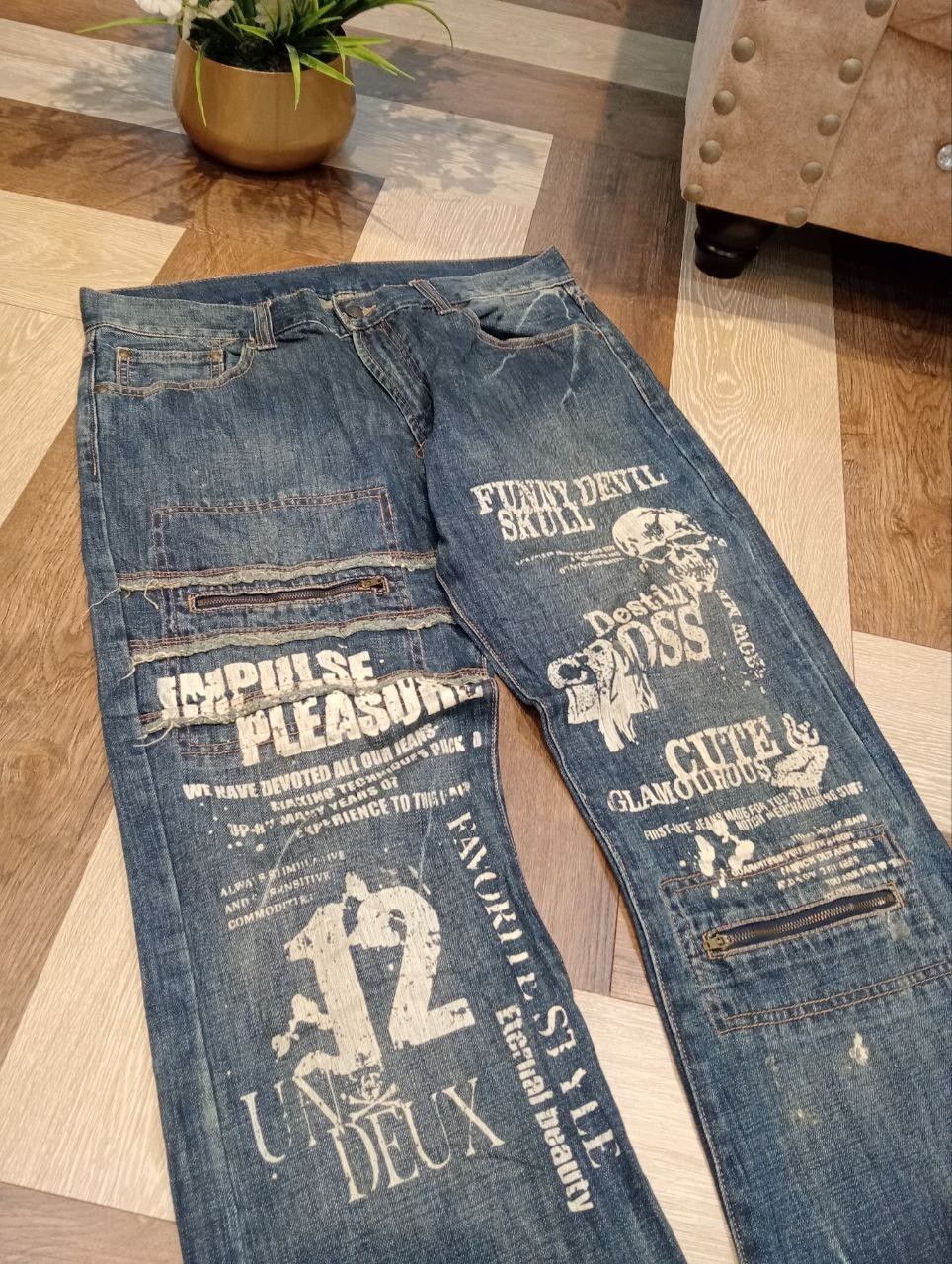 Japanese Brand JAPANESE FUNNY DEVIL SKULL BLUE DENIM PAINTED FLARED PANTS Size US 35 - 4 Thumbnail