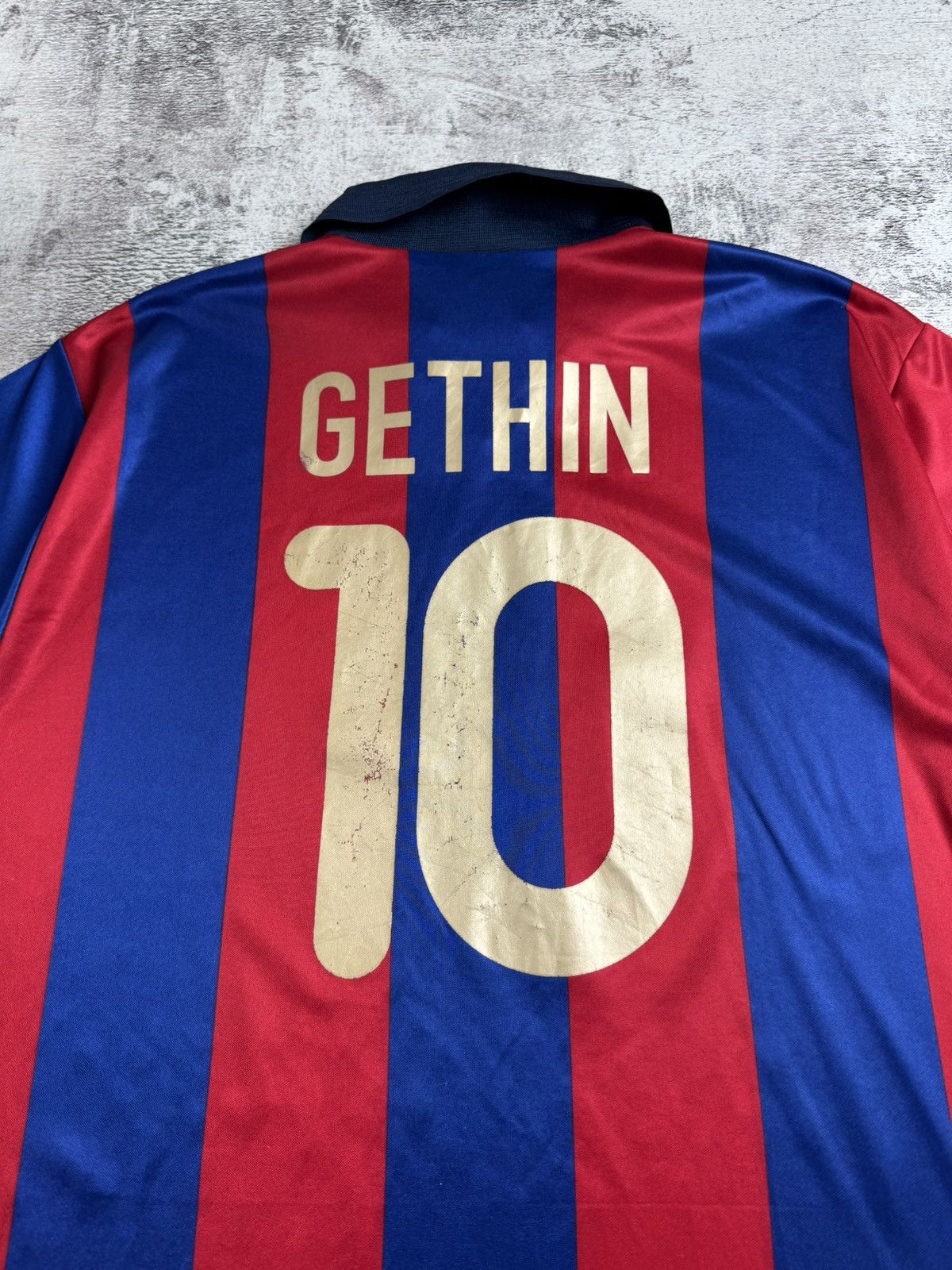 Nike BARCELONA GETHIN 2001/2002 Vintage Nike Soccer Football Football Shirt Jersey Size US L / EU 52-54 / 3 - 19 Thumbnail