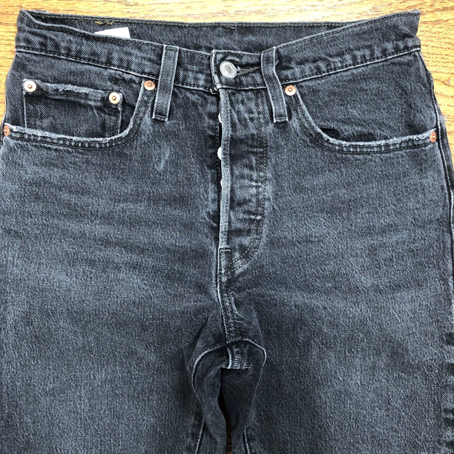 Levi's VINTAGE Levi's 501 Jeans Women Slim Black 26x27 Cotton Denim Medium Button Fly 5-Pocket USA 90s Mens Women Girls? Size 27" / US 4 / IT 40 - 4 Thumbnail