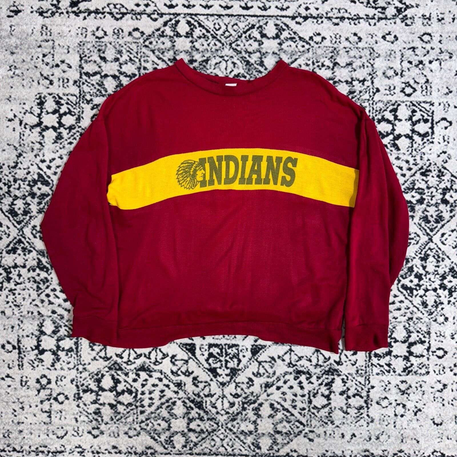 Vintage Vintage Red Burgundy Cotton Crewneck Size L Indians 70s Size US L / EU 52-54 / 3 - 1 Thumbnail