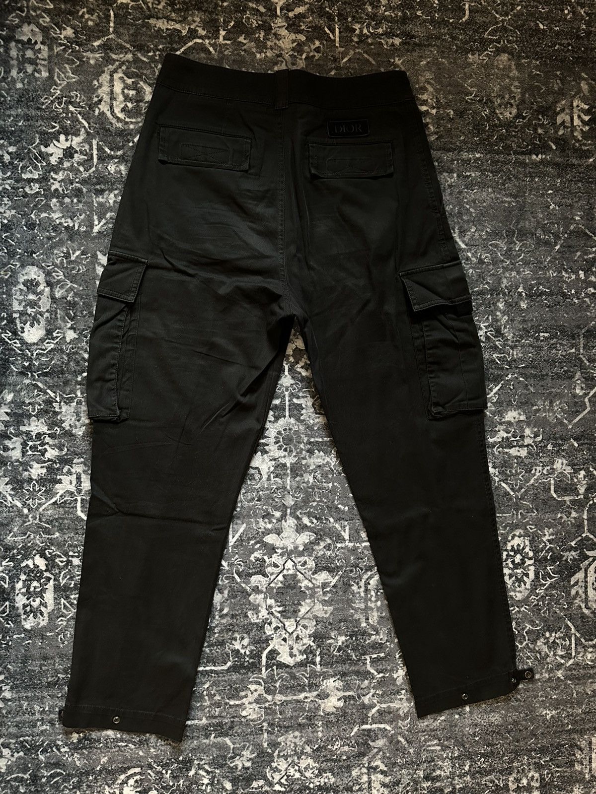 Dior DIOR BLACK STRETCH COTTON GABARDINE CARGO PANTS Size US 30 / EU 46 - 2 Thumbnail