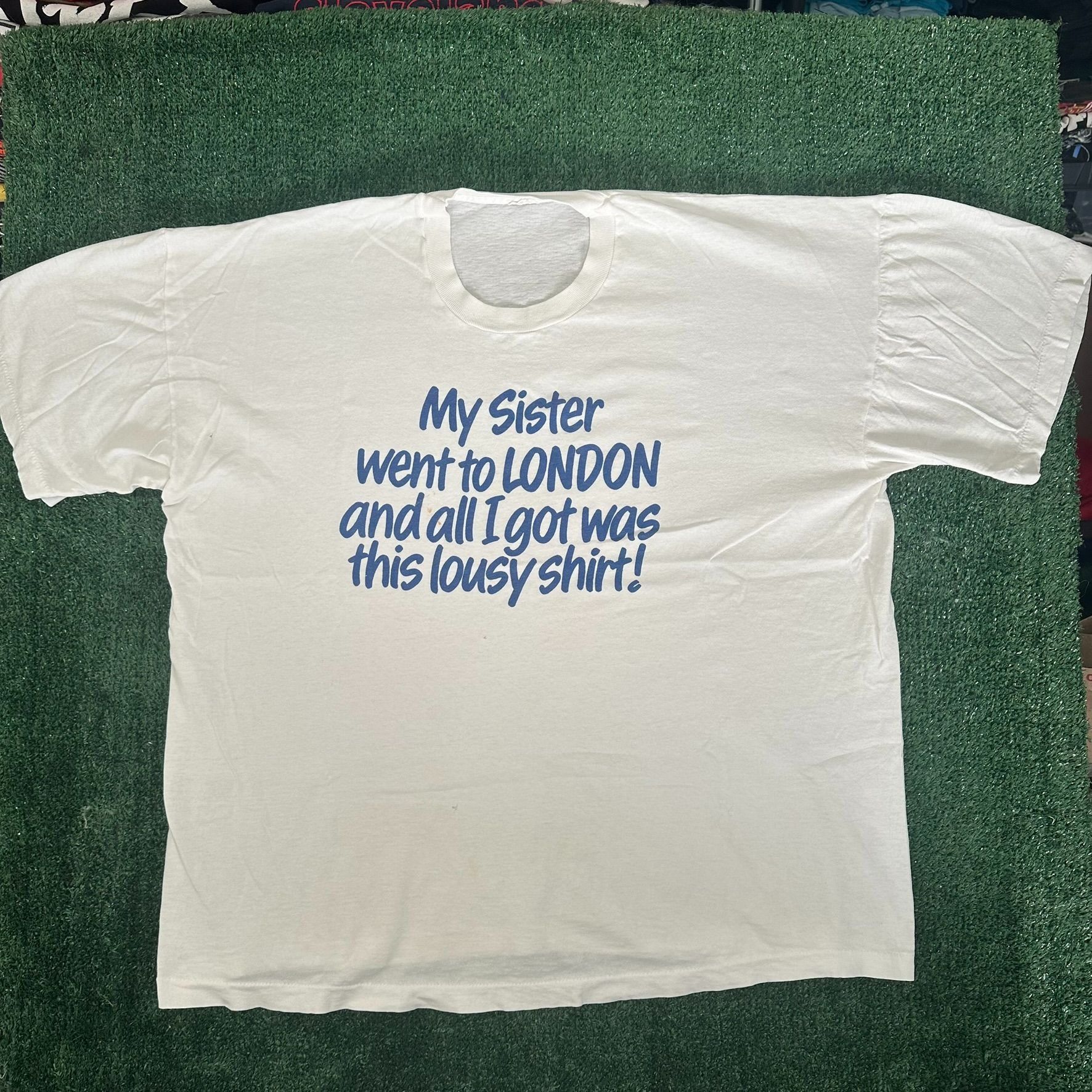 Vintage Vintage 90s London Tourist T-Shirt Funny Souvenir Humor Tee Size US XL / EU 56 / 4 - 1 Thumbnail