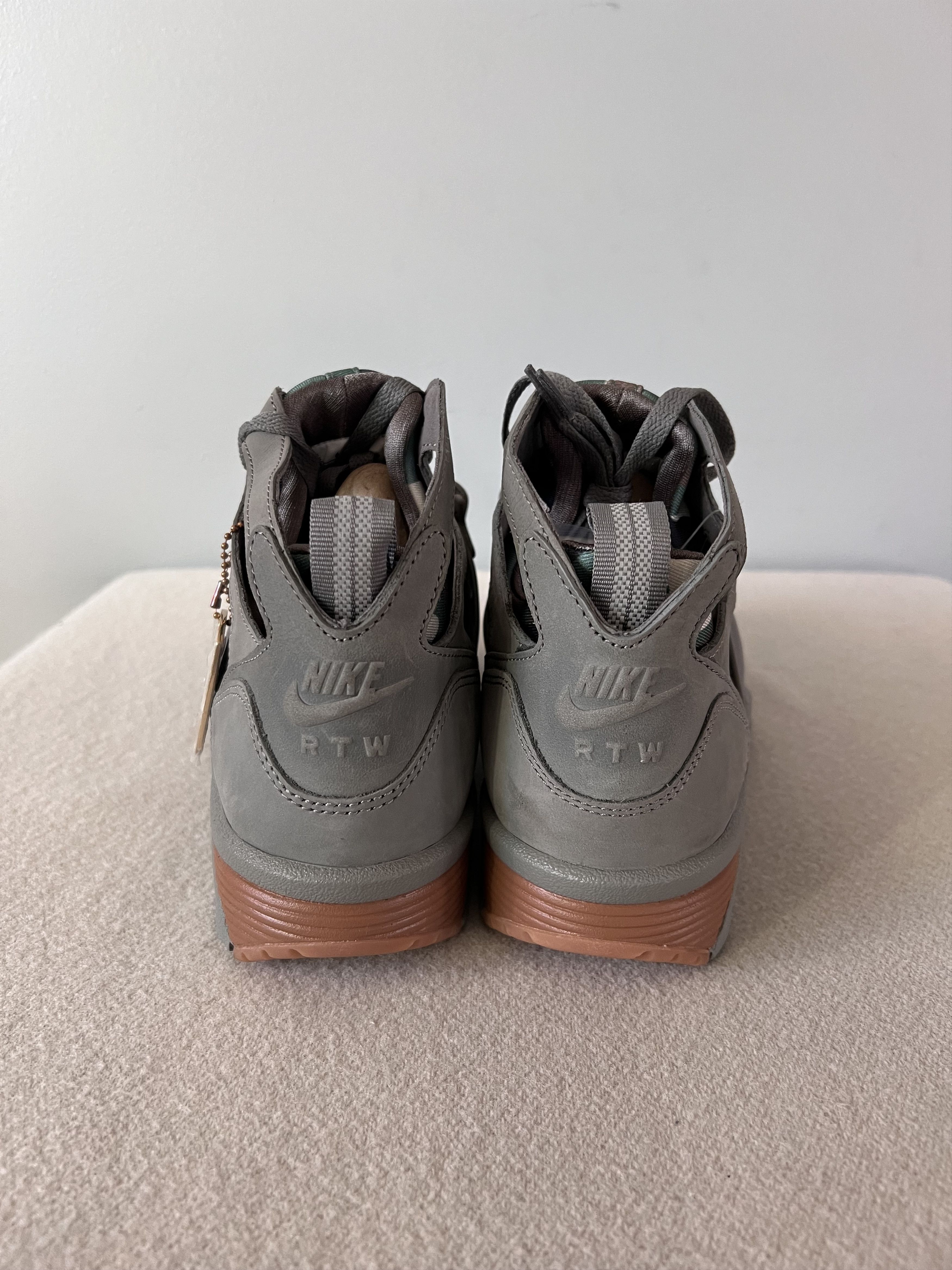 Corteiz × Nike Corteiz Nike Air Trainer Huarache SP in Grey Size US 9.5 / EU 42-43 - 5 Thumbnail