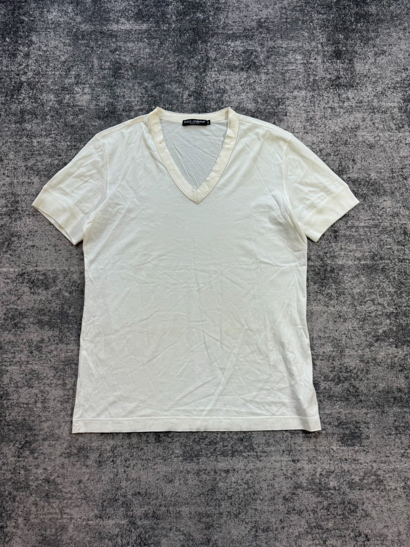 Dolce & Gabbana Dolce & Gabbana Silk V-Neck Short-Sleeve Size US M / EU 48-50 / 2 - 1 Thumbnail