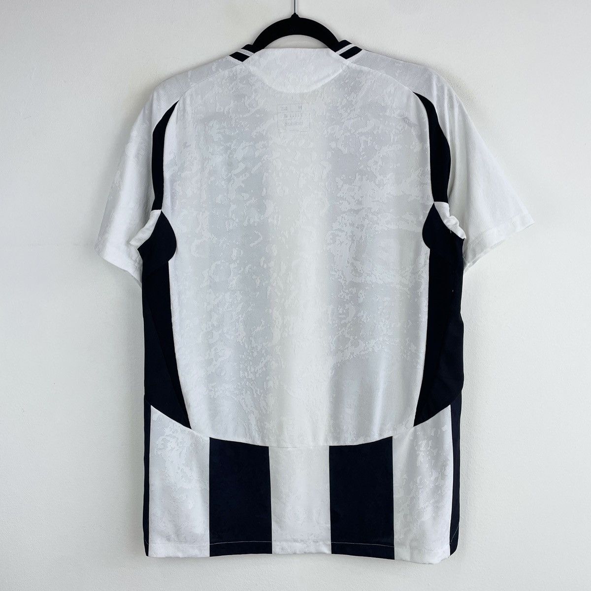 Adidas Juventus Authentic Adidas HEAT.RDY Home Jersey 2024/2025 Size US M / EU 48-50 / 2 - 8 Thumbnail