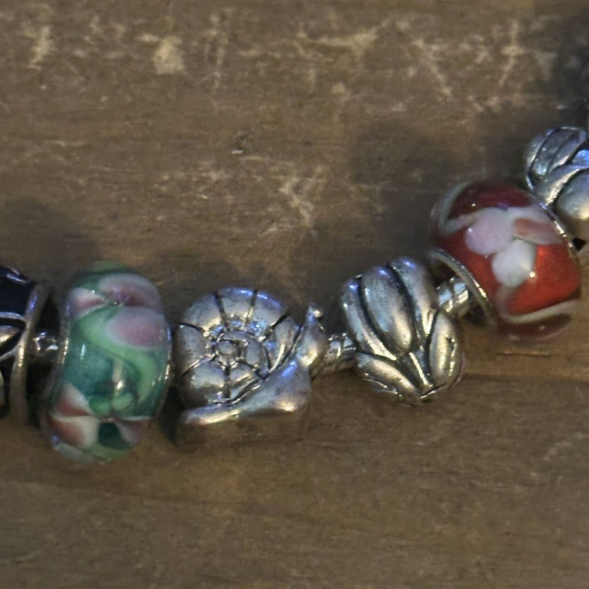 Other Silver tone garden theme sliding charm bracelet Size ONE SIZE - 7 Thumbnail