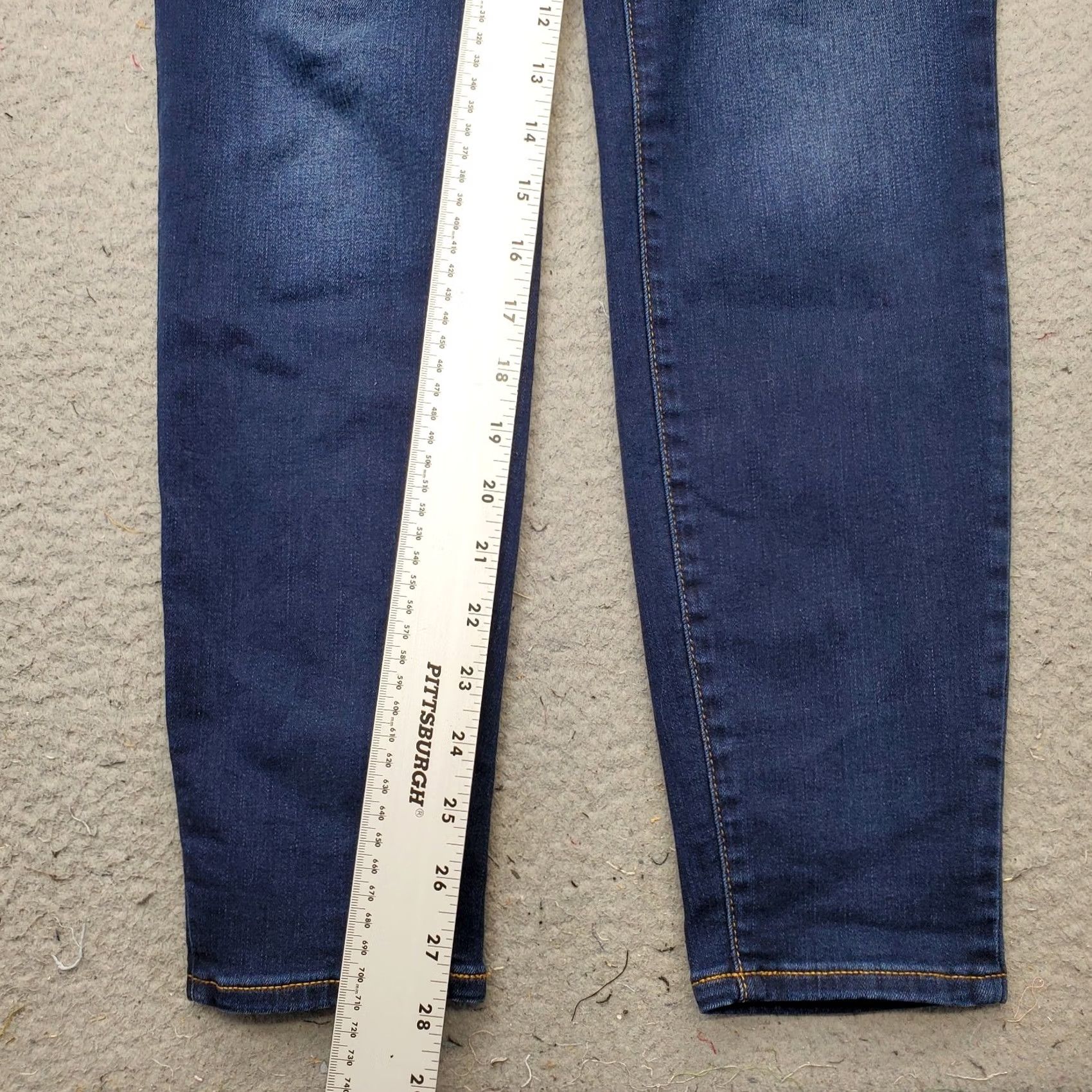 Talbots Talbots Womens Size 6 Jeans Blue Denim 5-Pocket Jegging Medium Wash Streetwear Pocket Zipper Button Stretch Regular 27.5 Inseam Size 28" / US 6 / IT 42 - 4 Thumbnail