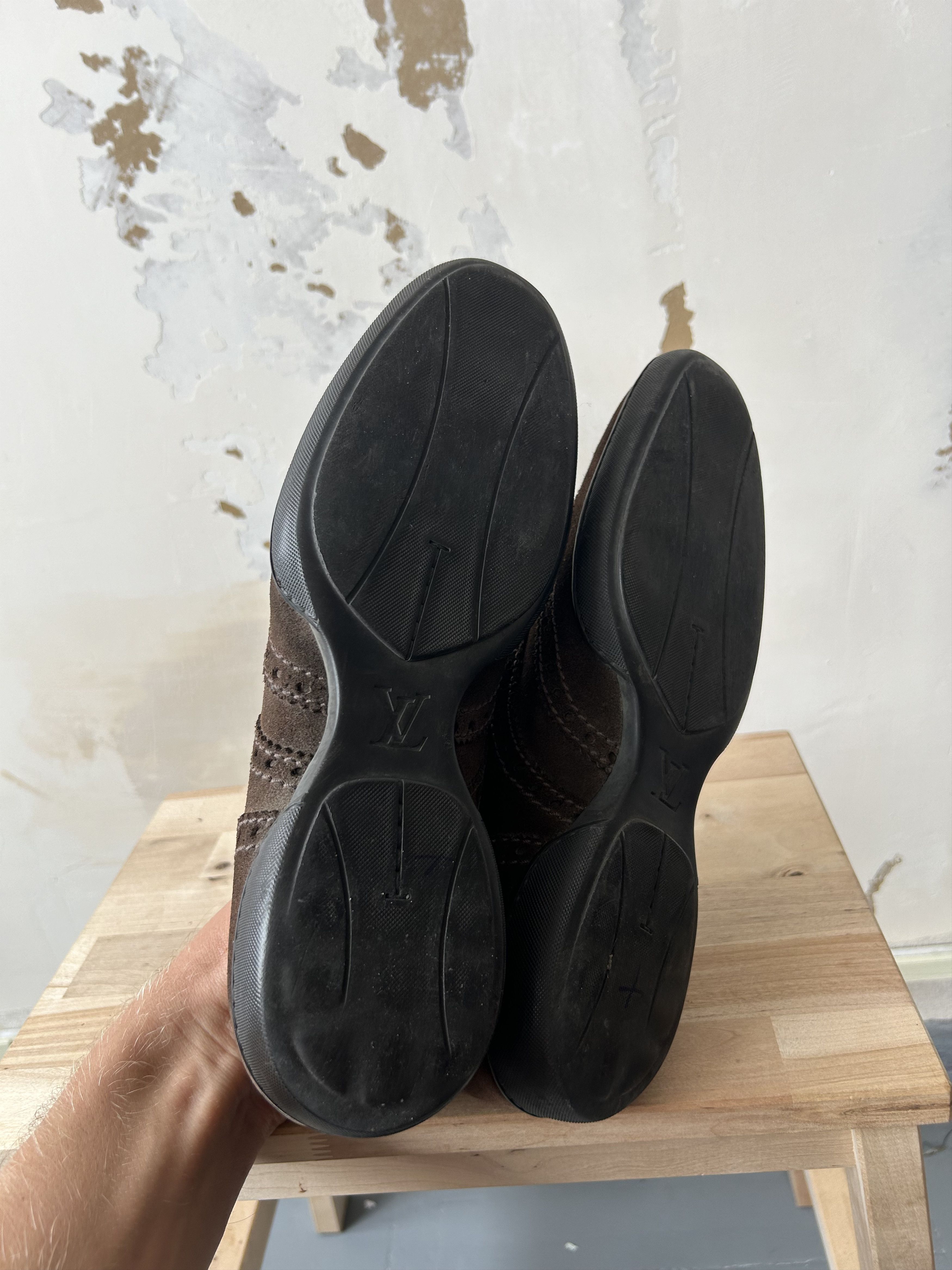 Louis Vuitton Louis Vuitton Suede Loafers With Logo Size US 9 / EU 42 - 5 Thumbnail