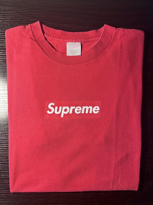 1999 supreme outlet box logo