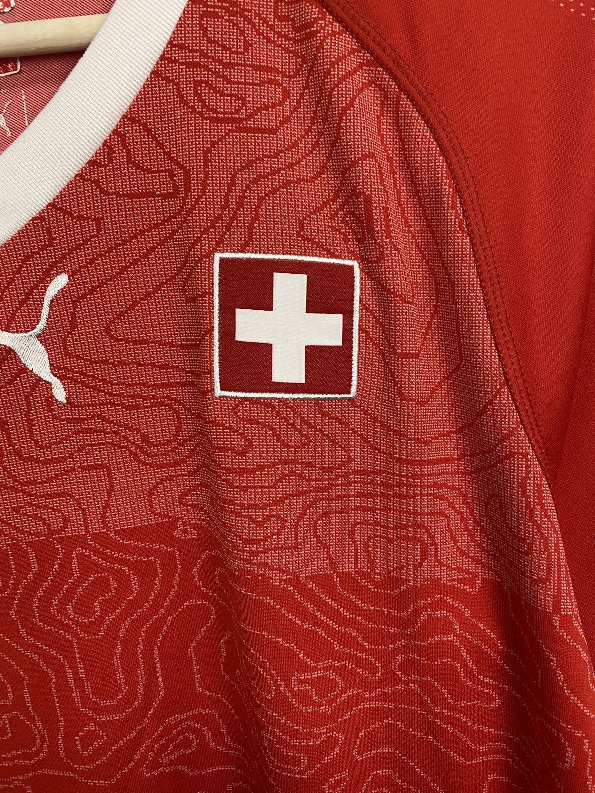 Puma 🇨🇭 Vintage Y2K Puma Switzerland Suisse Soccer Jersey T-Shirt Size US M / EU 48-50 / 2 - 4 Thumbnail