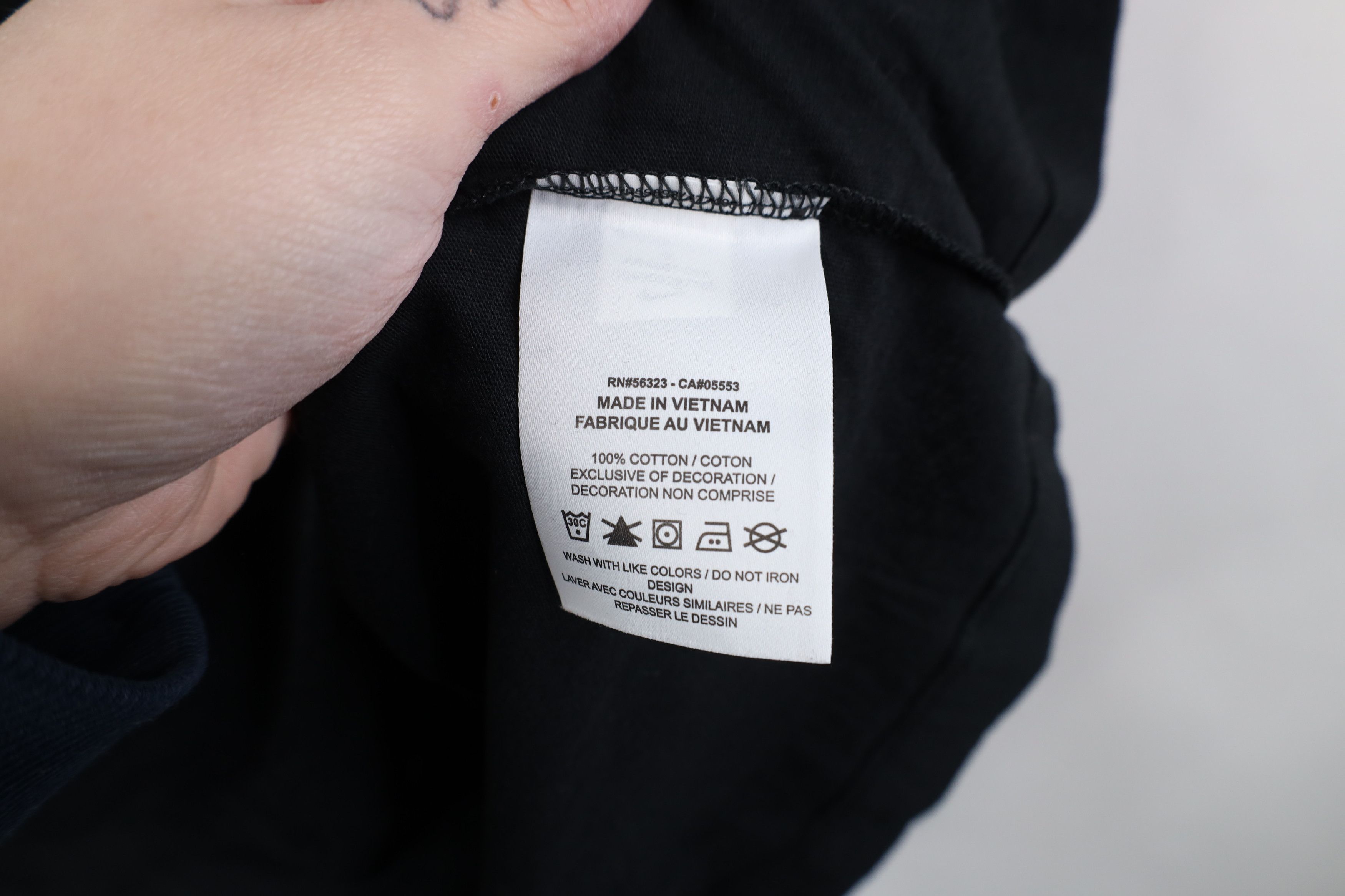 Nike Vintage Y2K Nike Spell Out Swoosh Short Sleeve T-Shirt Black Size US M / EU 48-50 / 2 - 9 Thumbnail