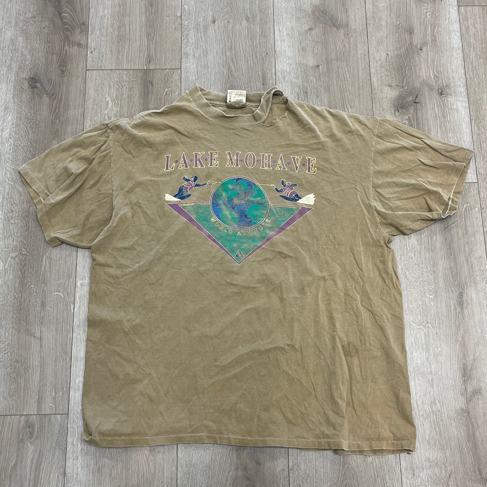 Vintage Vintage 90s Lake Mohave distressed tan tee t shirt size XXL Size US XXL / EU 58 / 5 - 1 Thumbnail