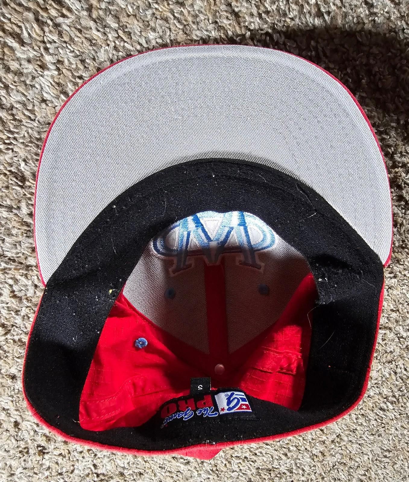 The Game WO Spartans Low Profile Fitted Flex S Red Hat APPROX 7 1/8 Size ONE SIZE - 5 Thumbnail