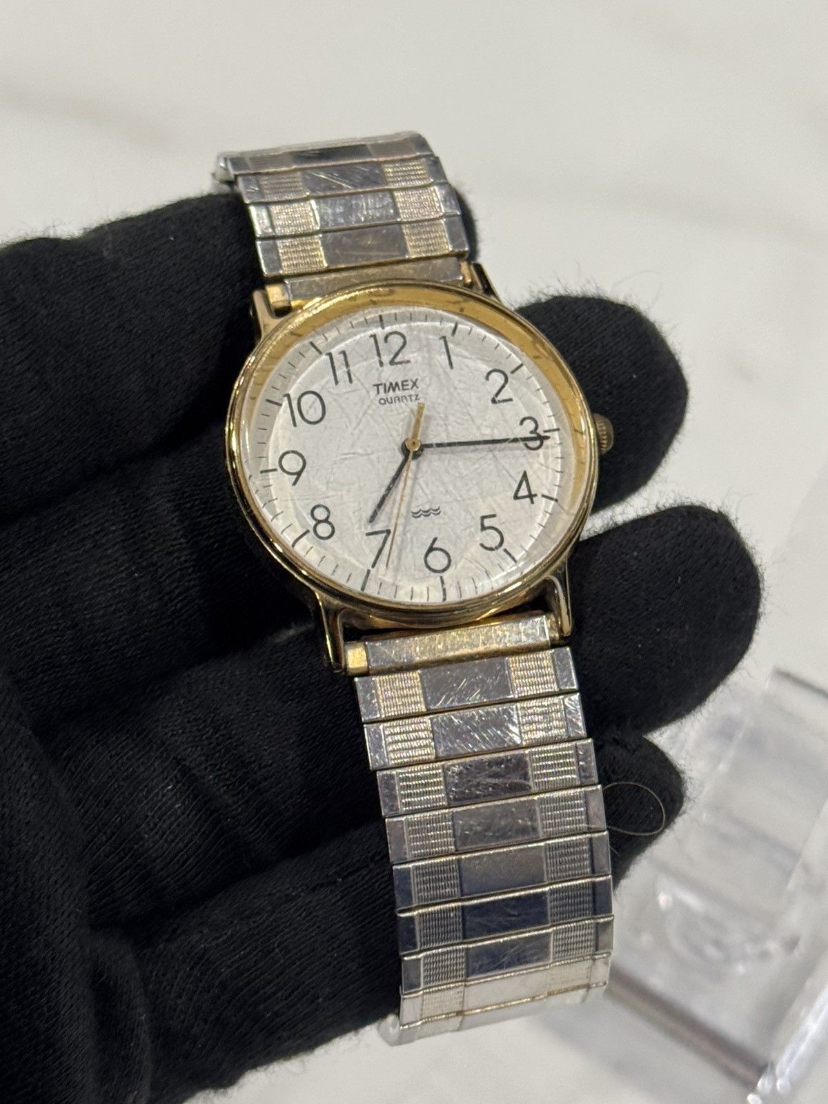 Timex Vintage Timex LA Cell Quartz Analog Men's Watch Size 36 - 1 Thumbnail
