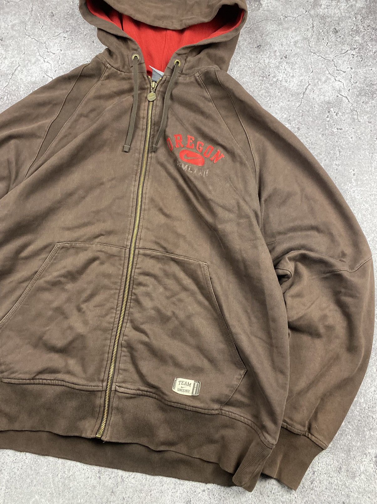 Nike × Vintage 00s Vintage Nike Oregon brown full zip Streetwear Japan Size US XL / EU 56 / 4 - 3 Thumbnail