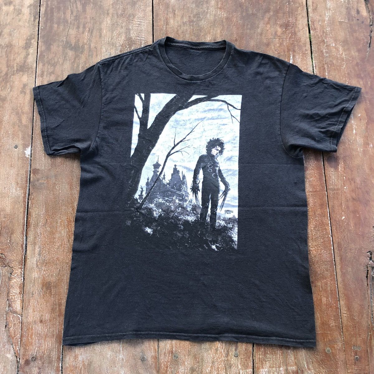 Vintage Vintage Thrashed Faded Edward Scissorhands Rare T Shirt Size US L / EU 52-54 / 3 - 2 Thumbnail