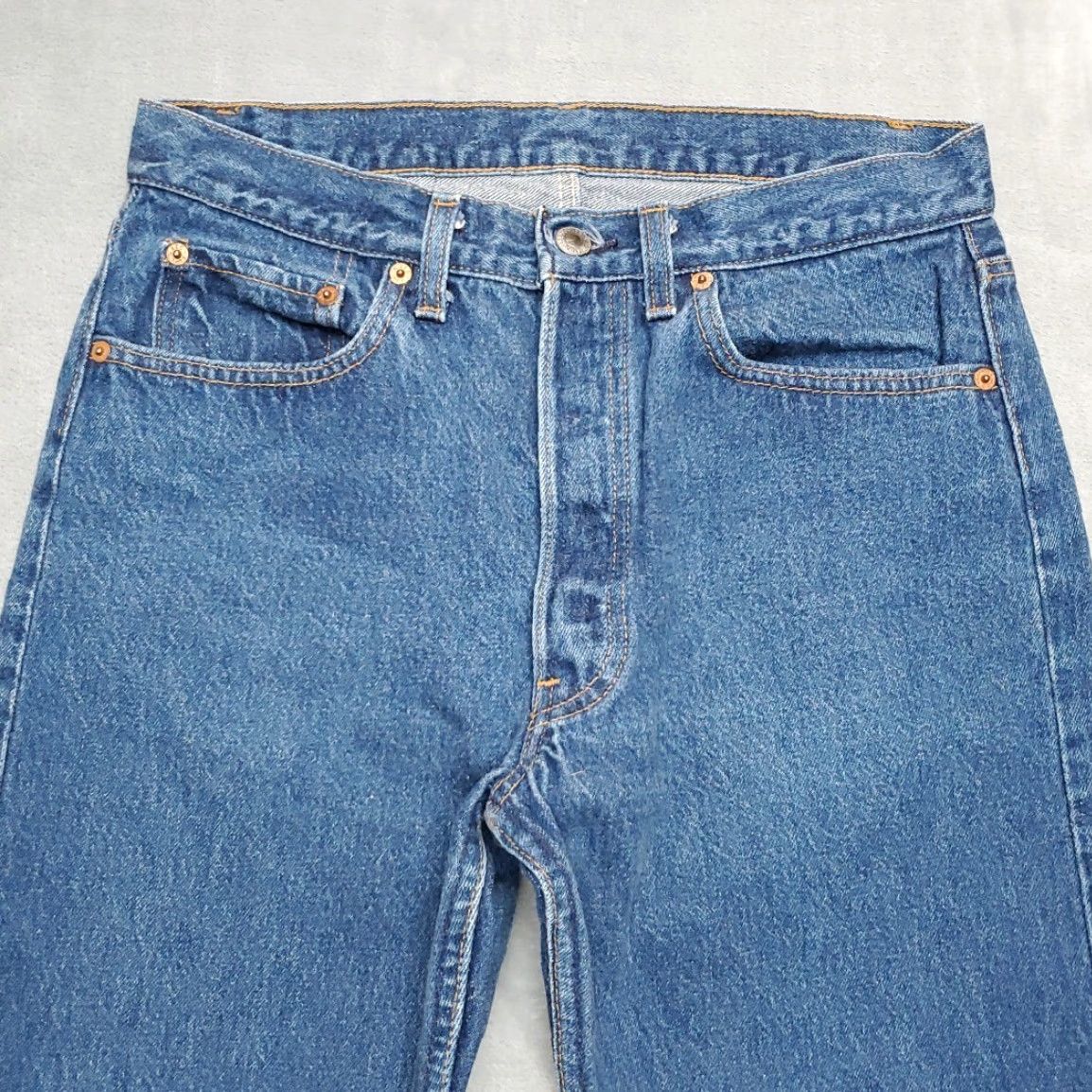 Denime VTG Levis Jeans Men 501 Denim Straight Leg Blue 33x32 Comfort Button Fly Zip Regular 80s 90s USA USA Mens Size US 33 - 3 Thumbnail