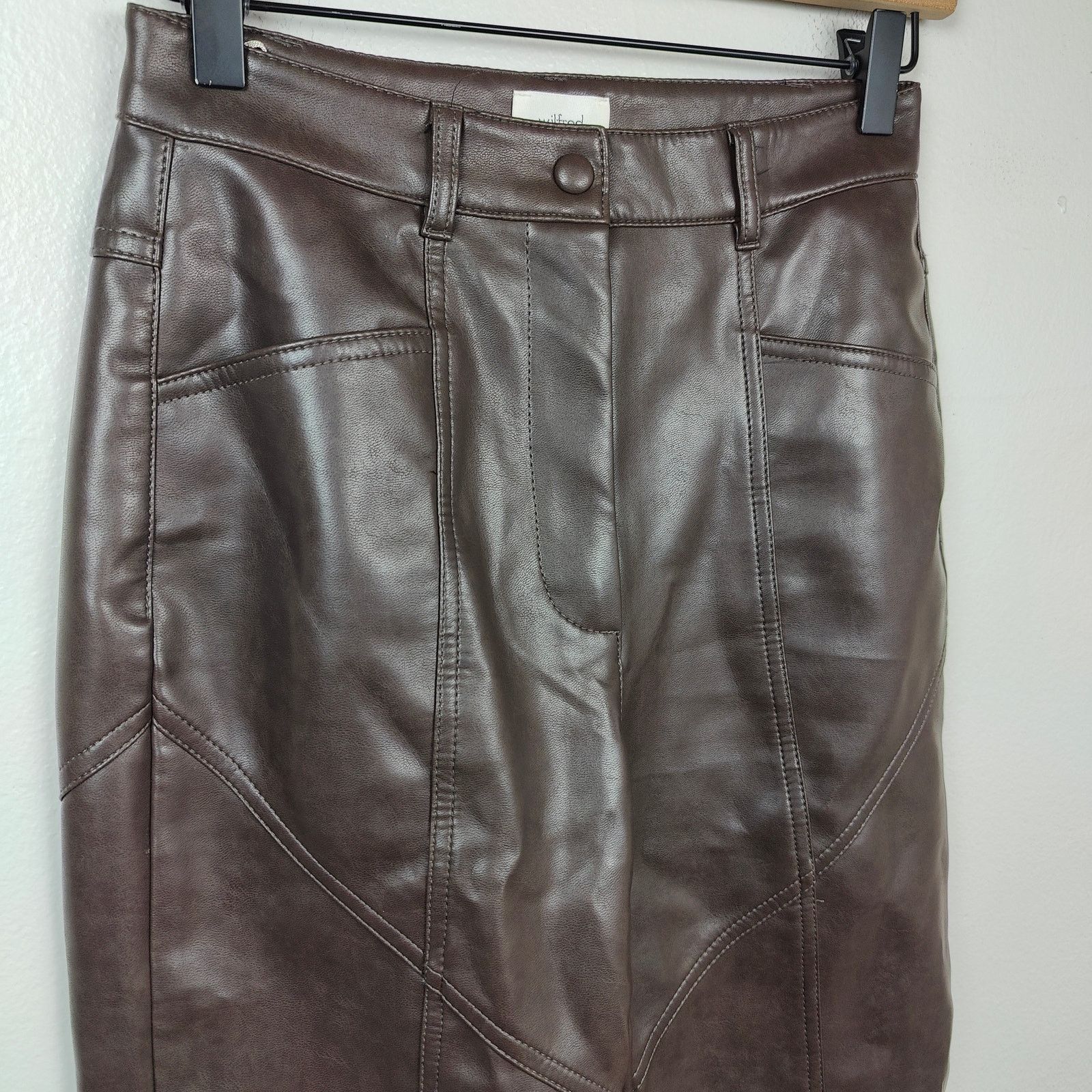 Aritzia Aritzia Wilfred Rebel Pants Womens 2 Faux Leather Straight Size 26" / US 2 / IT 38 - 2 Thumbnail