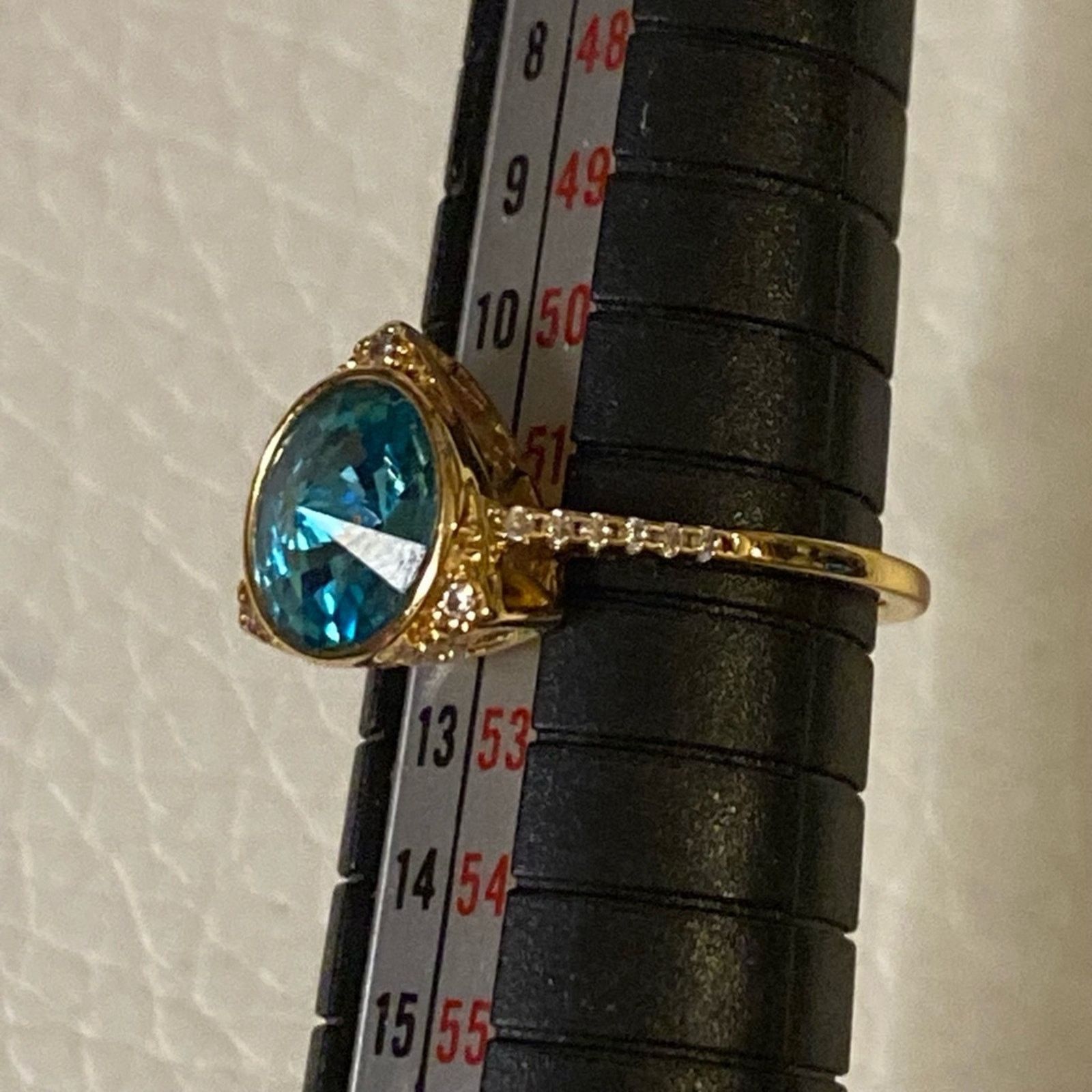 Other Vintage Gold Tone Statement Ring Blue Crystal Gem Size 7 Size ONE SIZE - 10 Thumbnail