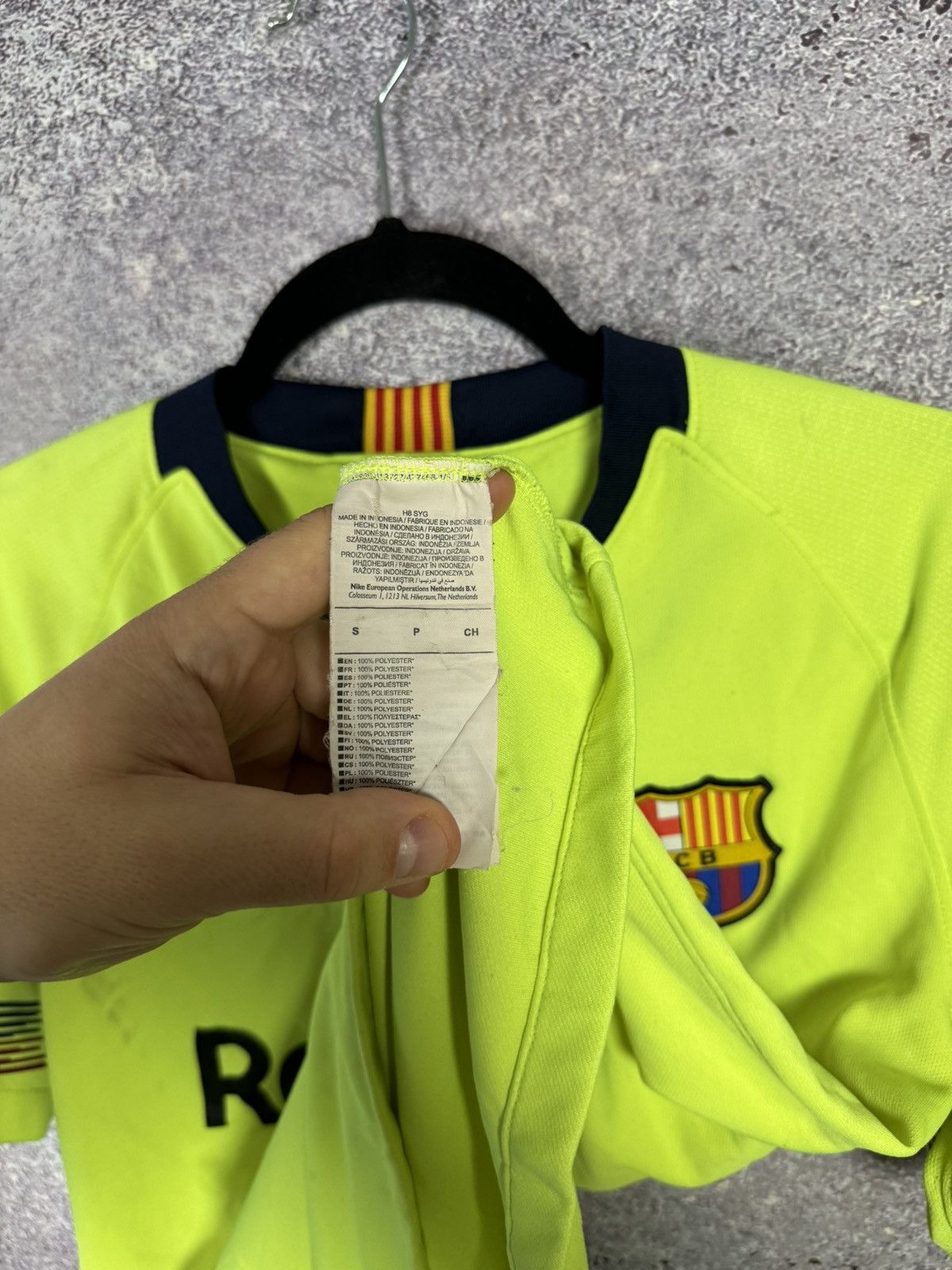Nike Vintage FC Barcelona 2018/19 Away Nike Soccer Jersey Size US S / EU 44-46 / 1 - 12 Thumbnail