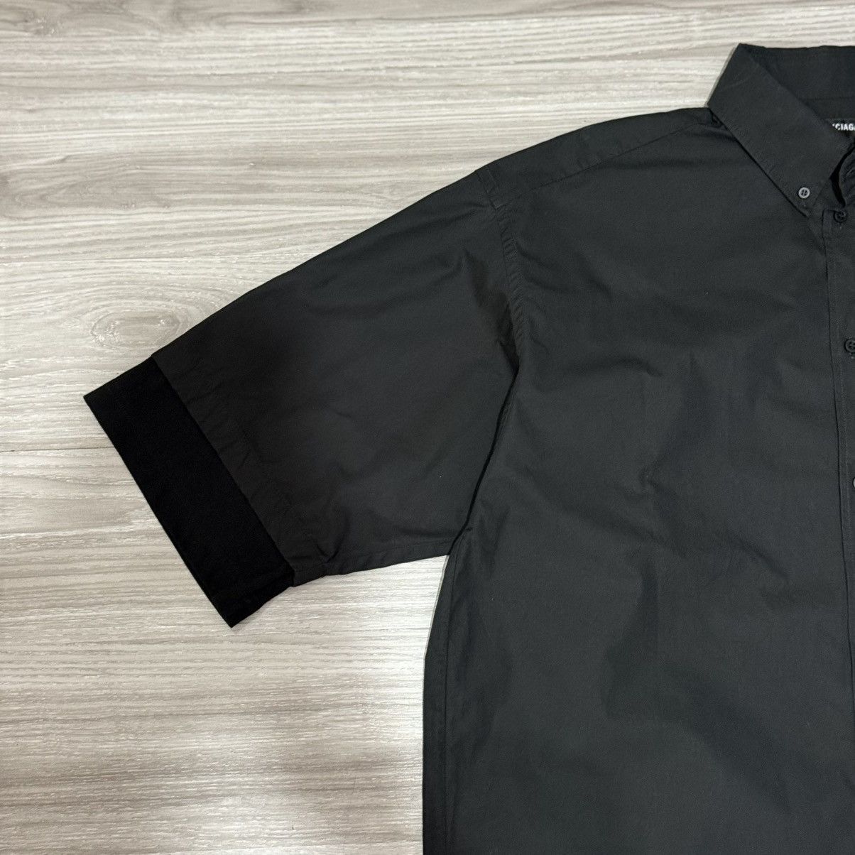 Balenciaga Balenciaga Two-layered oversized Shirt button up “BB” Logo Size US XL / EU 56 / 4 - 5 Thumbnail