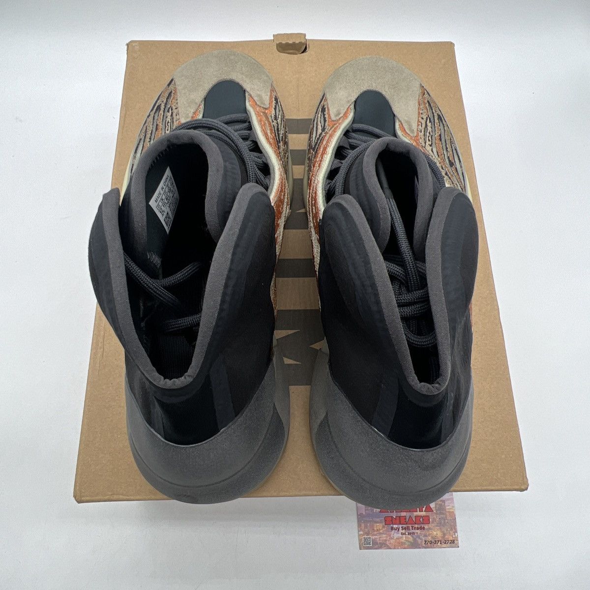 Adidas Yeezy quantum flash orange Size US 12 / EU 45 - 9 Thumbnail