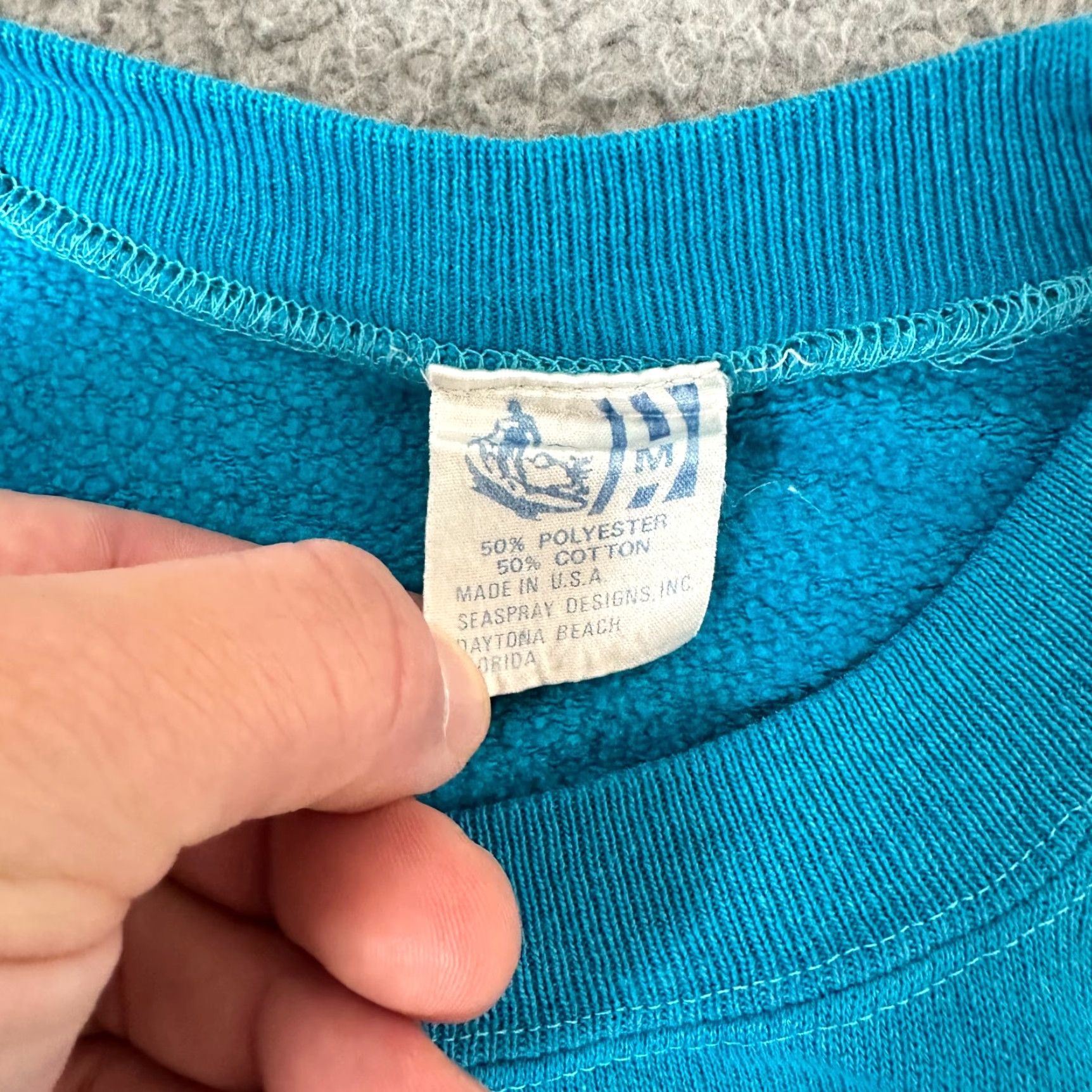 Vintage VINTAGE Seaspray Sweatshirt Mens Medium Blue Teddy Bear 90s Crew Neck Fleece Pullover Sweater Regular Size M - Blue Bear 90s Mens Size US M / EU 48-50 / 2 - 6 Thumbnail