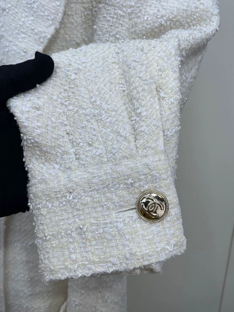 Chanel Chanel Long Pearl Embellished Coat -2505 Size US M / EU 48-50 / 2 - 4 Thumbnail