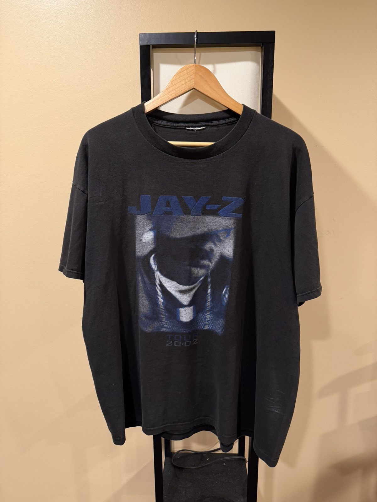 Vintage Vintage Jay Z 2002 Tour Faded Rap Tee Size US XL / EU 56 / 4 - 1 Thumbnail