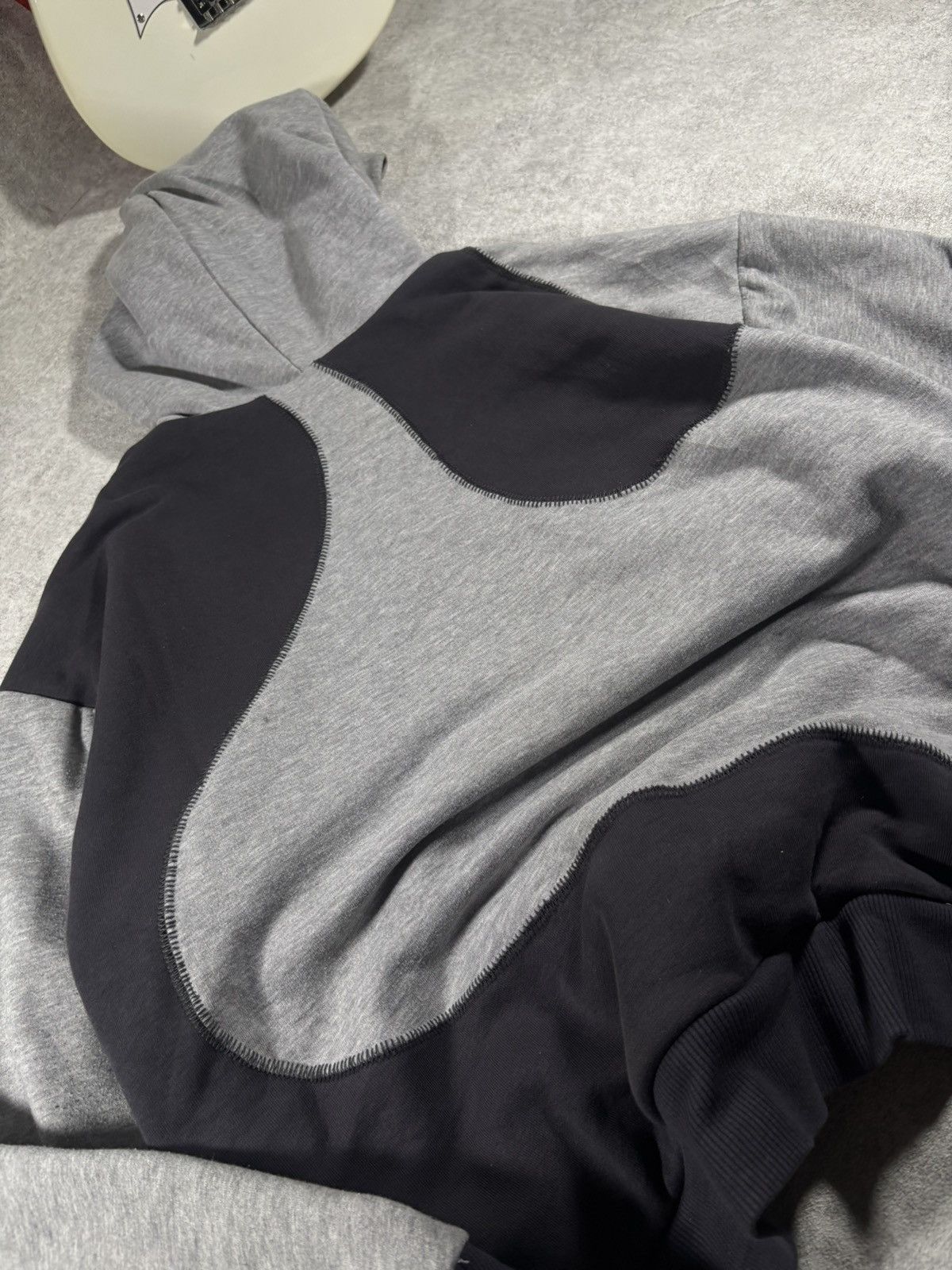 If Six Was Nine A COLD WALL type Avantgarde Curved Hoodie Fit Yeezy Gap Size US L / EU 52-54 / 3 - 7 Thumbnail