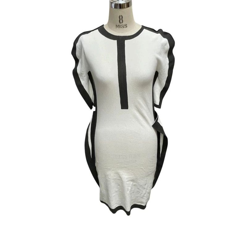 Issey Miyake Issey Miyake Line-block-color dress Size M / US 6-8 / IT 42-44 - 1 Thumbnail