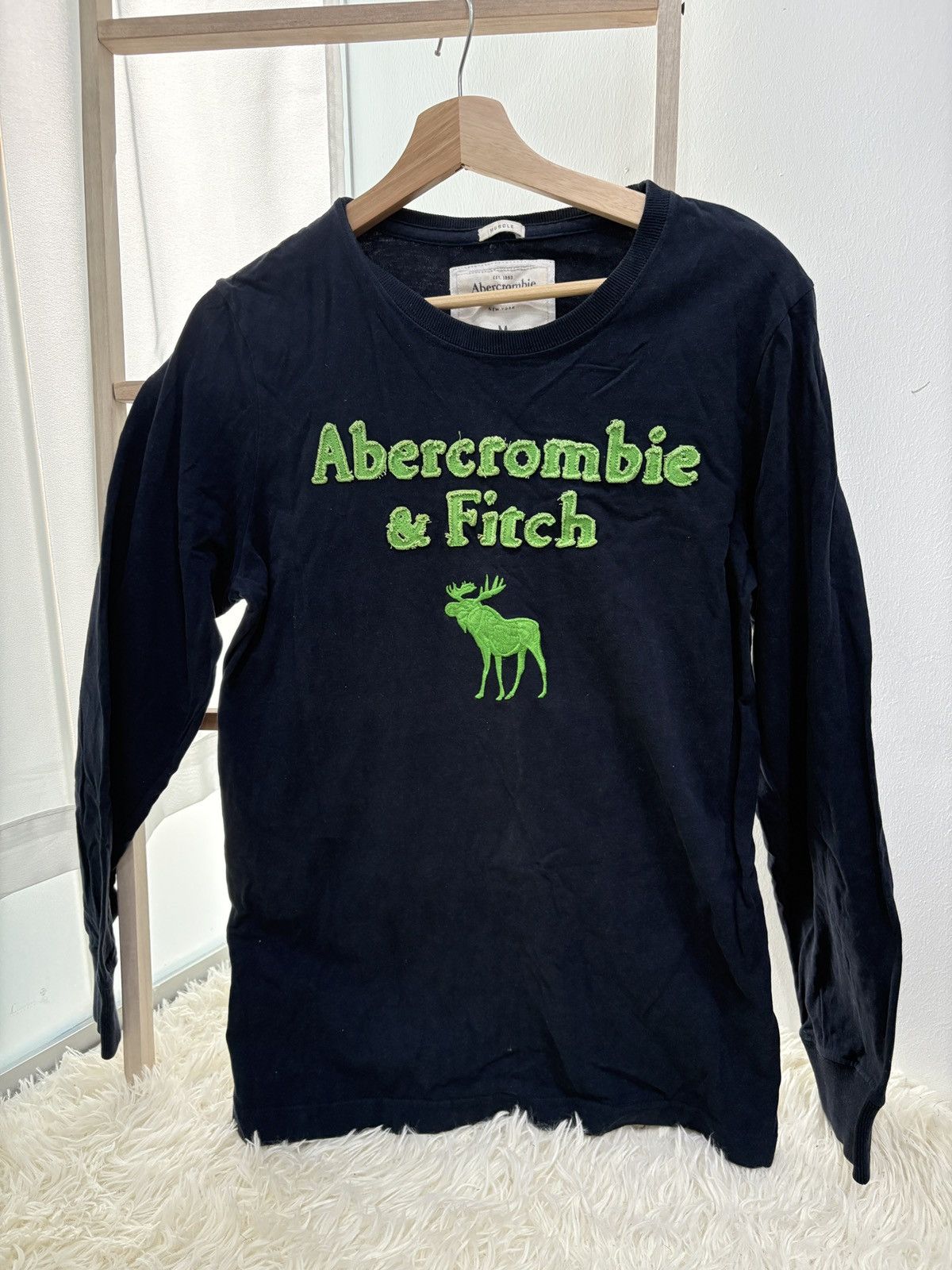 Abercrombie & Fitch A&F long sleeve tee size M Size US M / EU 48-50 / 2 - 1 Thumbnail