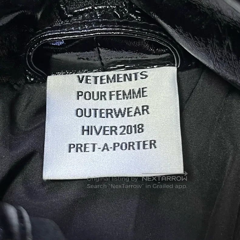 Vetements VETEMENTS Glossy down jacket, black Size US XS / EU 42 / 0 - 3 Thumbnail