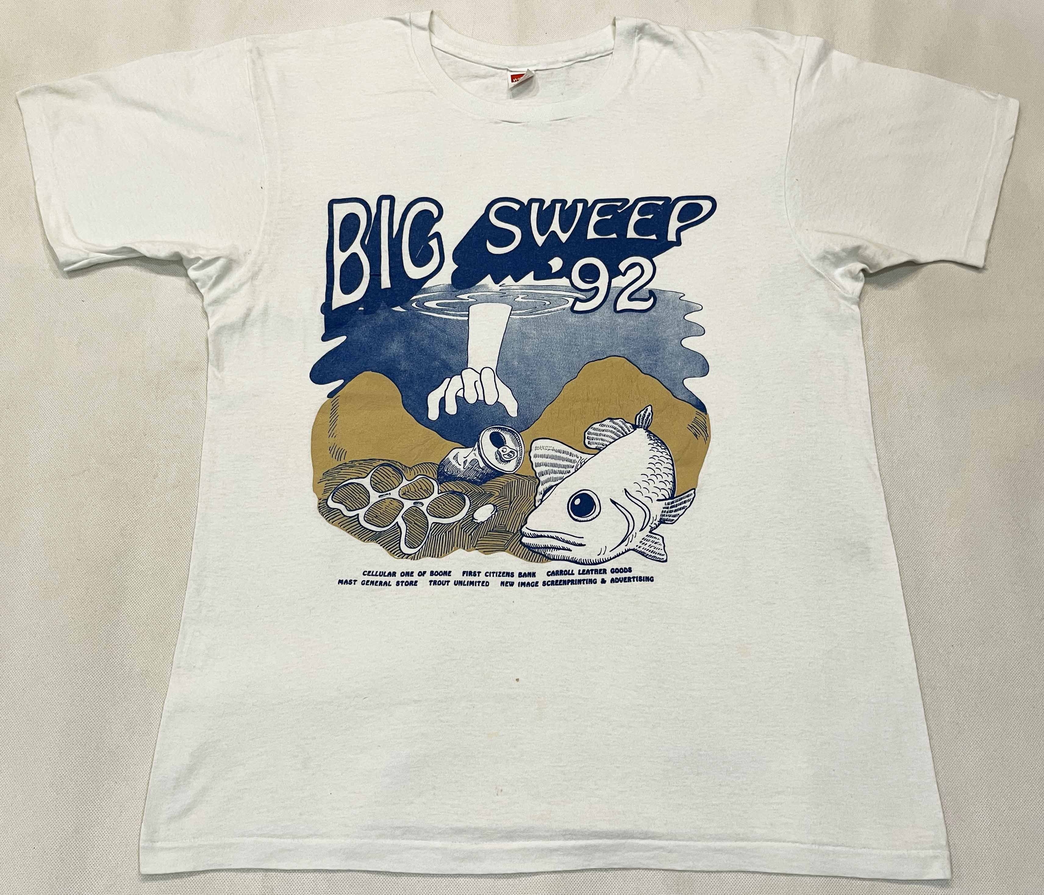 Hanes × Vintage Vintage Hanes 1992 Big Sweep T-Shirt Size US XL / EU 56 / 4 - 1 Thumbnail