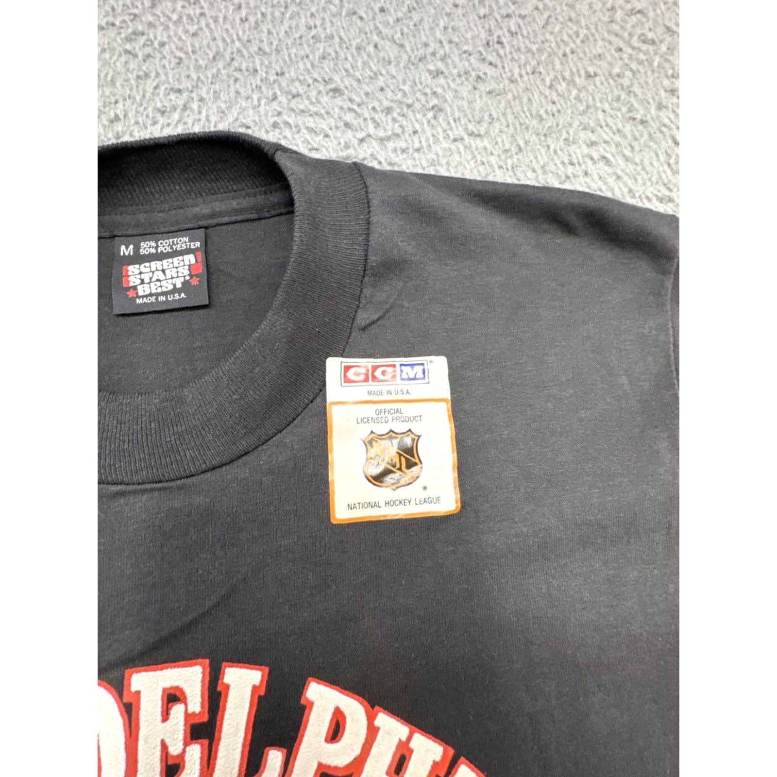 Vintage VINTAGE Flyers NHL Hockey T-SHIRT Mens 1980s Black 34/Medium Screen Stars Graphic Tee Shirt Size M Size US M / EU 48-50 / 2 - 3 Thumbnail