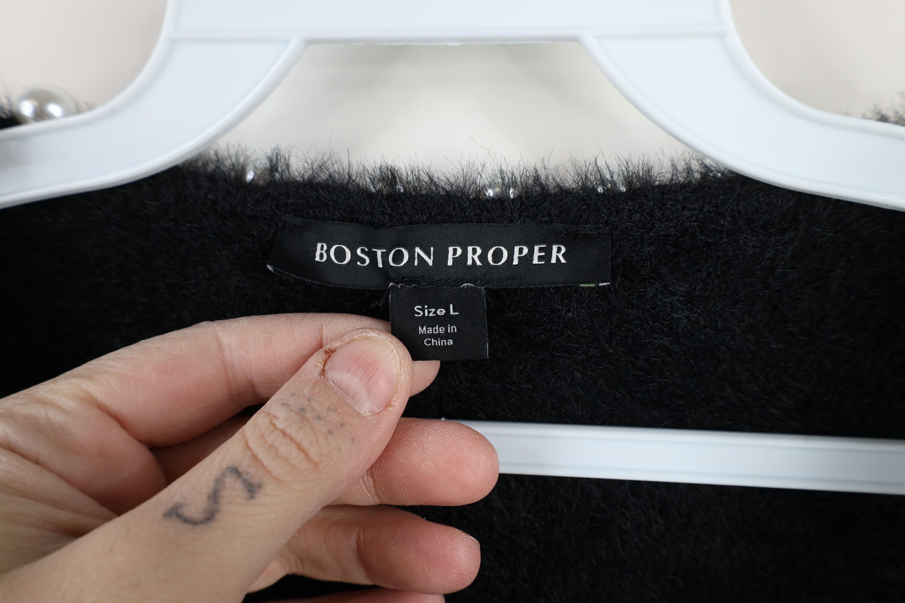 Boston Proper × Vintage New Boston Proper Soft Shaggy Fuzzy Knit Sweater Black Size L / US 10 / IT 46 - 9 Thumbnail