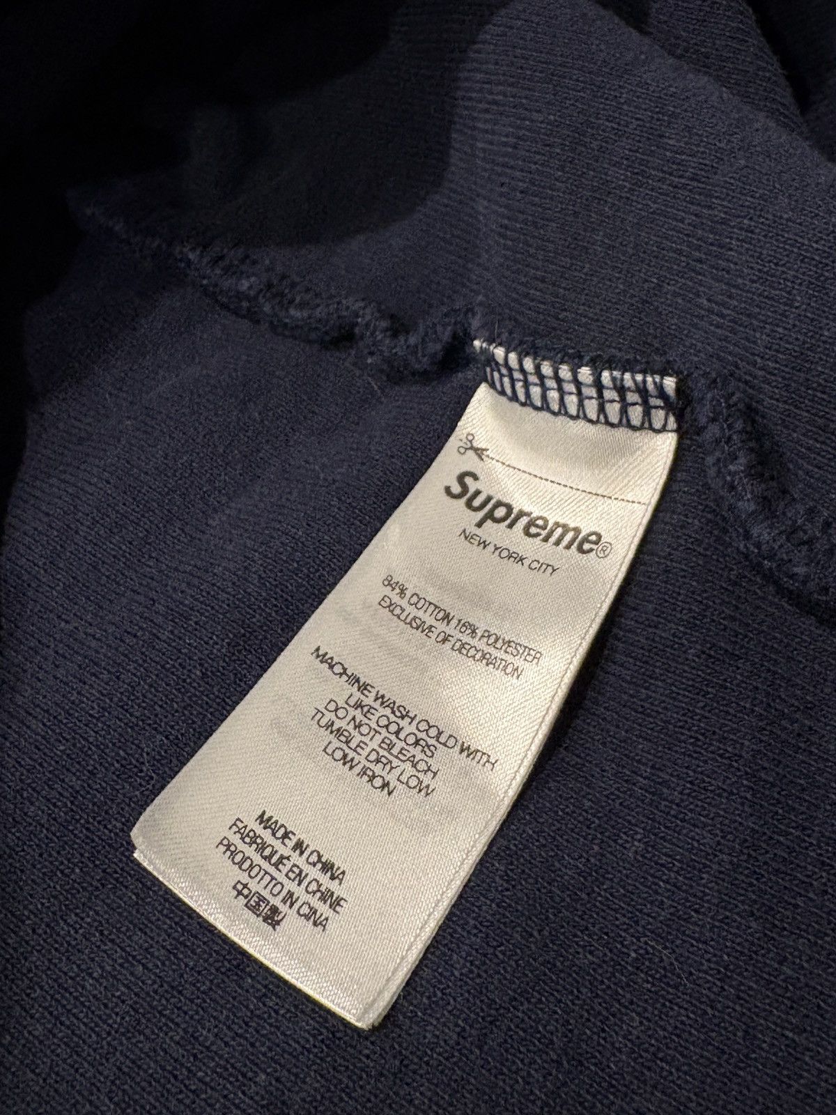 Supreme Supreme Inside Out Crewneck Navy Used Size M Size US M / EU 48-50 / 2 - 5 Thumbnail
