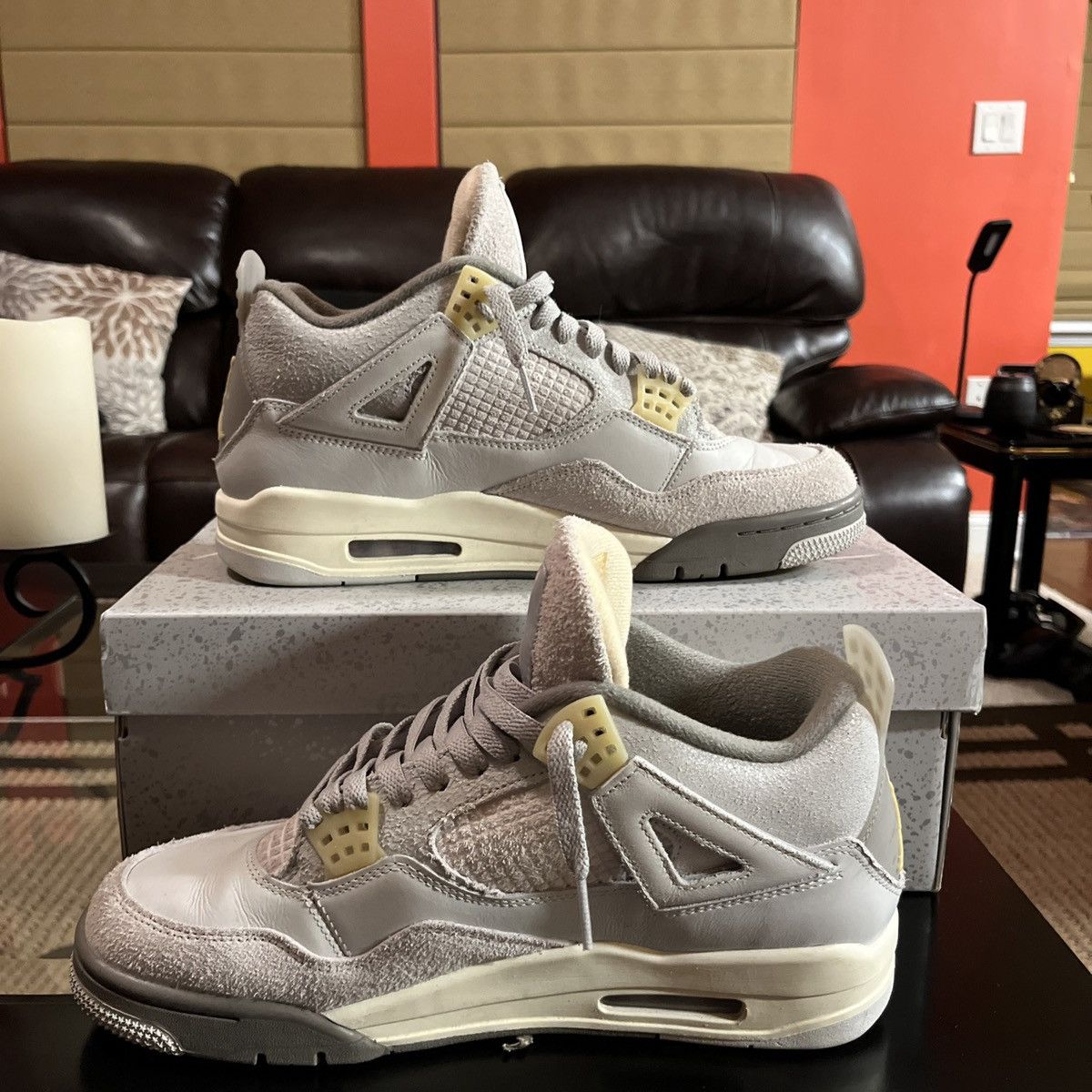 Jordan Brand Jordan 4 Retro SE (Photon Dust/Pale Vanilla) Size US 10 / EU 43 - 2 Thumbnail