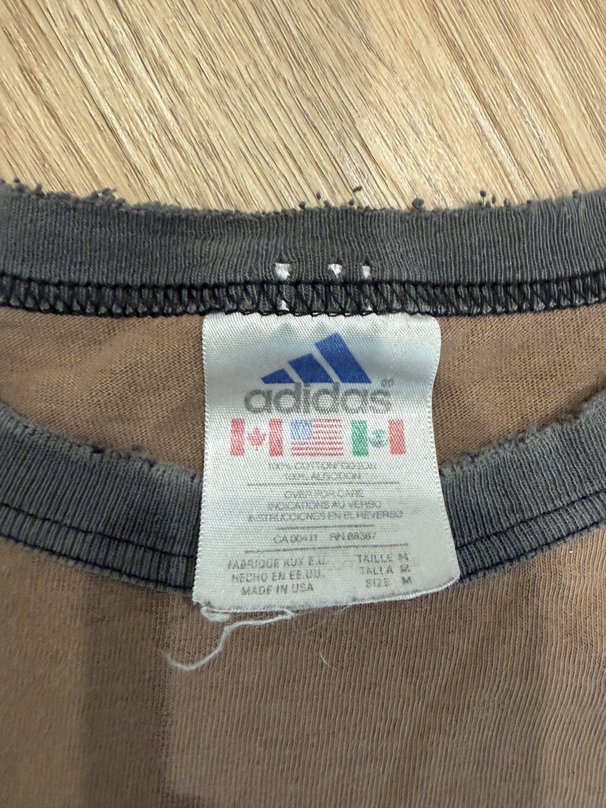 Adidas VINTAGE ADIDAS TEE (M) Size US M / EU 48-50 / 2 - 2 Thumbnail