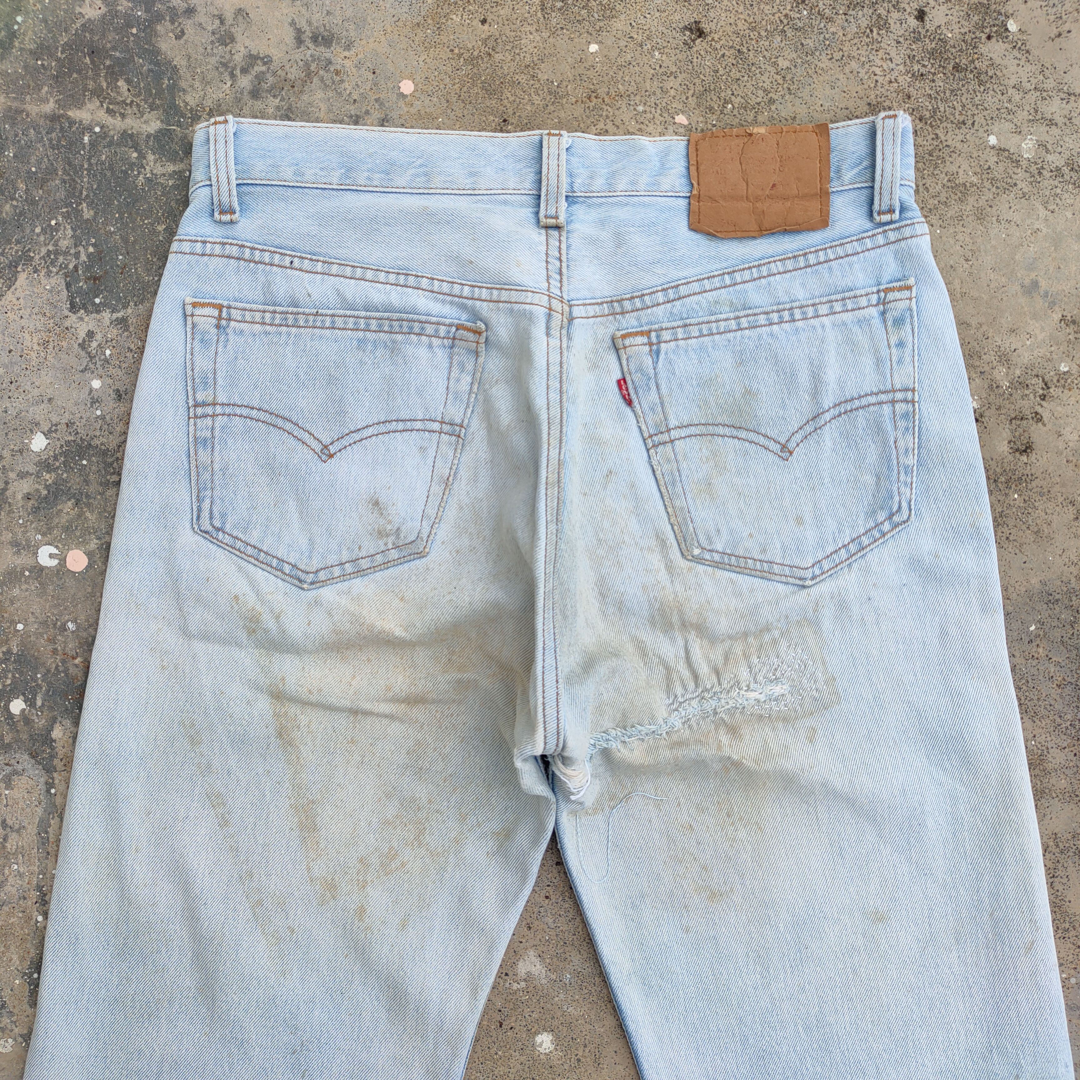 Levi's Vintage Clothing VINTAGE LEVI'S 501 USA LIGHT WASH RUSTY FADED JEAN DENIM Size US 32 / EU 48 - 10 Thumbnail