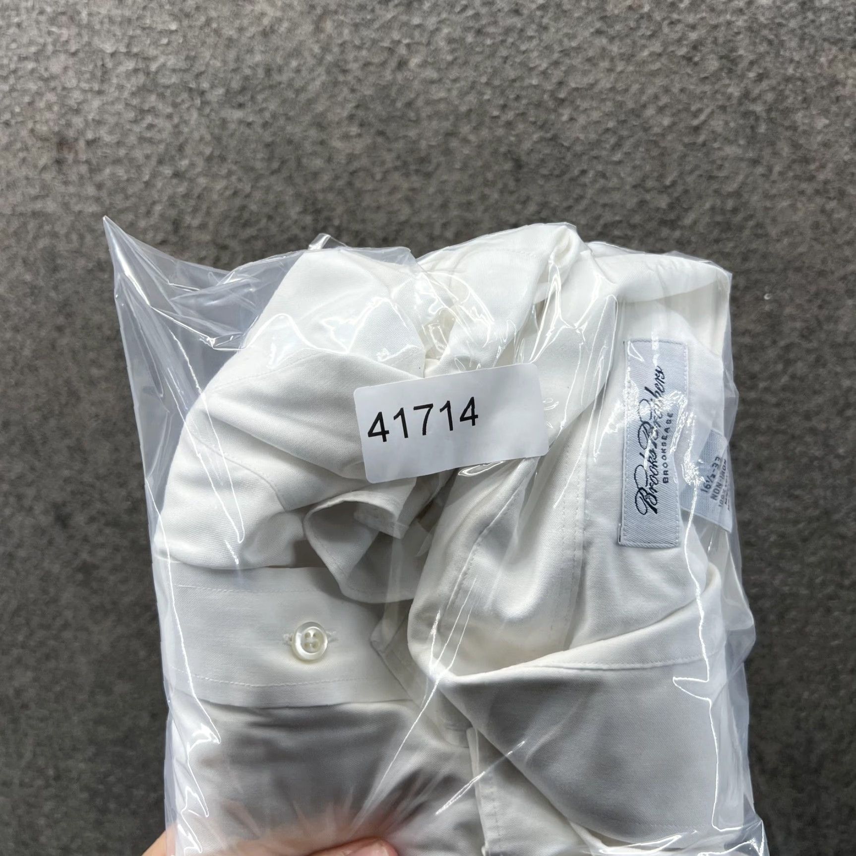 Brooks Brothers Brooks Brothers Dress Shirt Mens 16.5 33 White Classic Fit Non Iron Cotton Shirt Mens Long Sleeve Size 46R - 8 Thumbnail