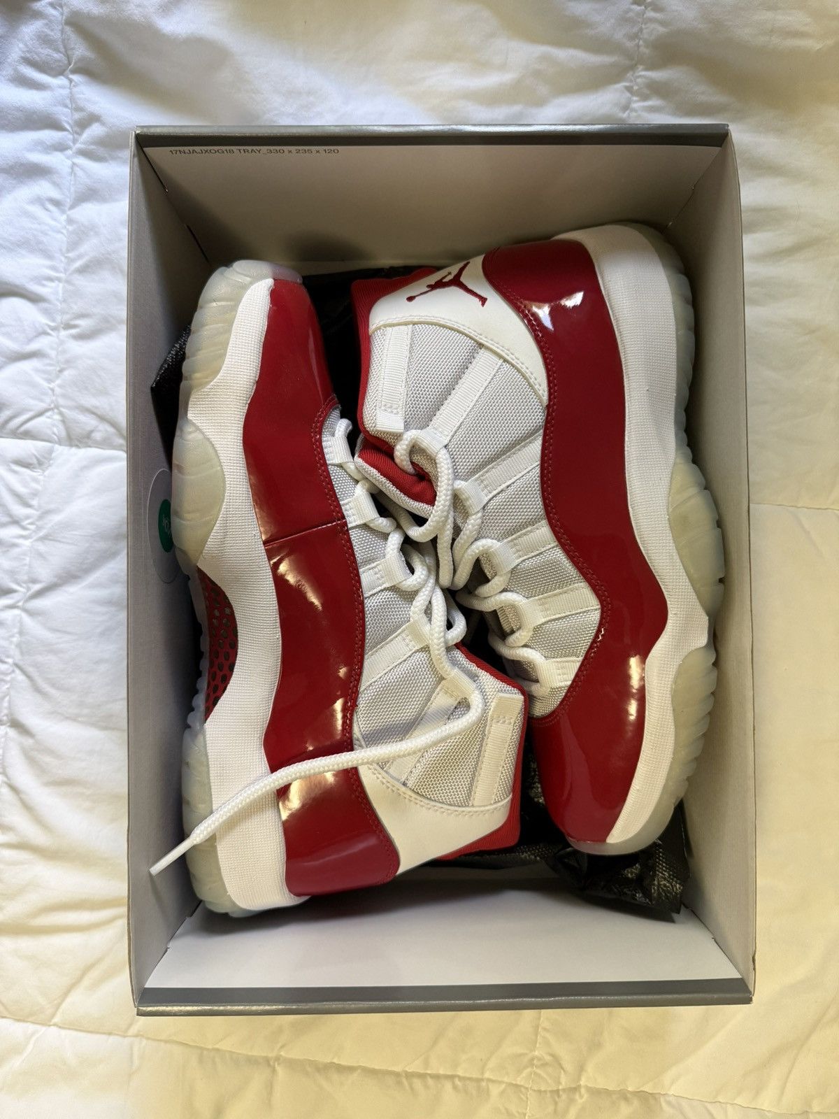Jordan Brand Jordan Cherry 11 (2022) Size US 9 / EU 42 - 2 Thumbnail
