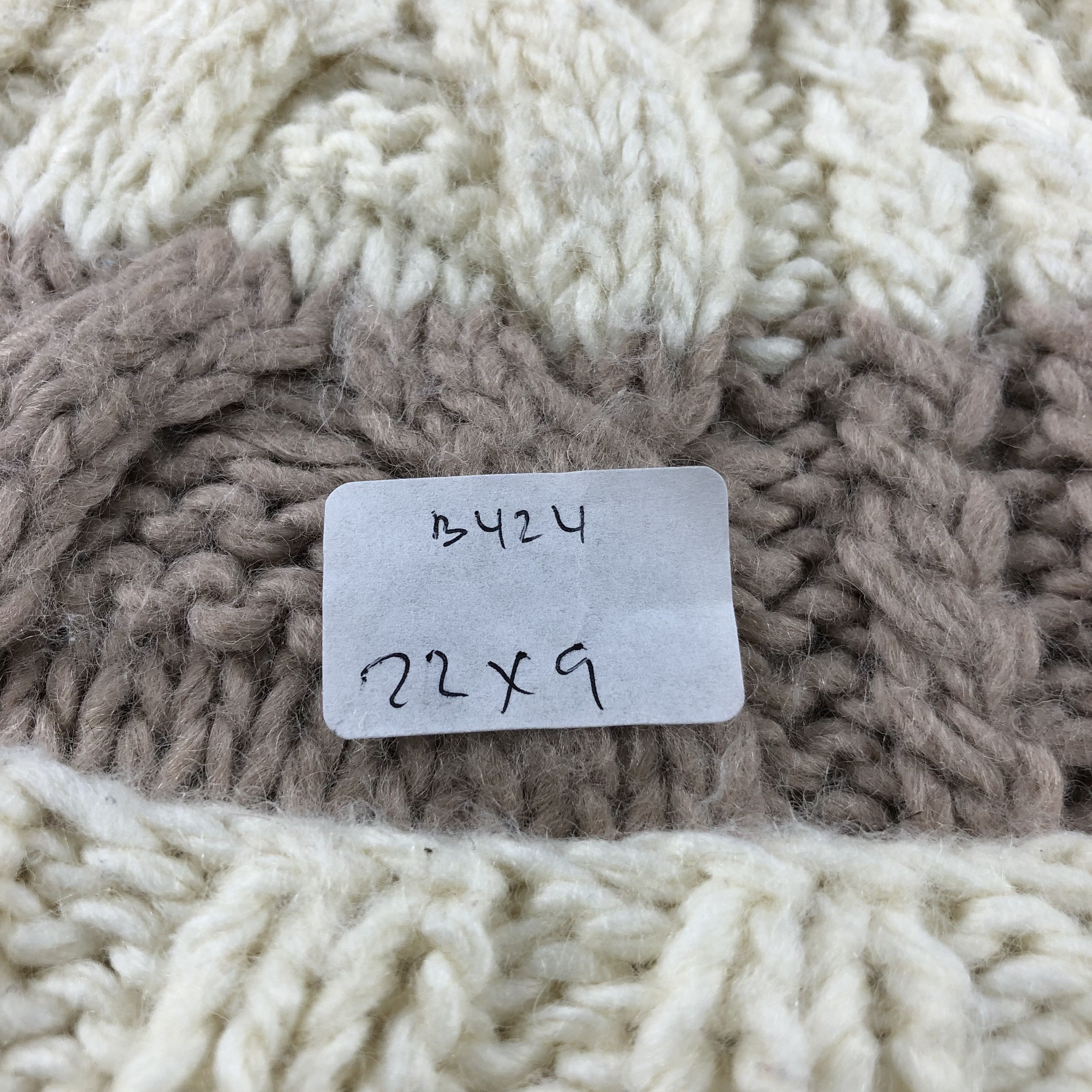 Vintage Unknown Knit Bobble Beanie Snowcap Snow Hat B424 Size ONE SIZE - 7 Thumbnail