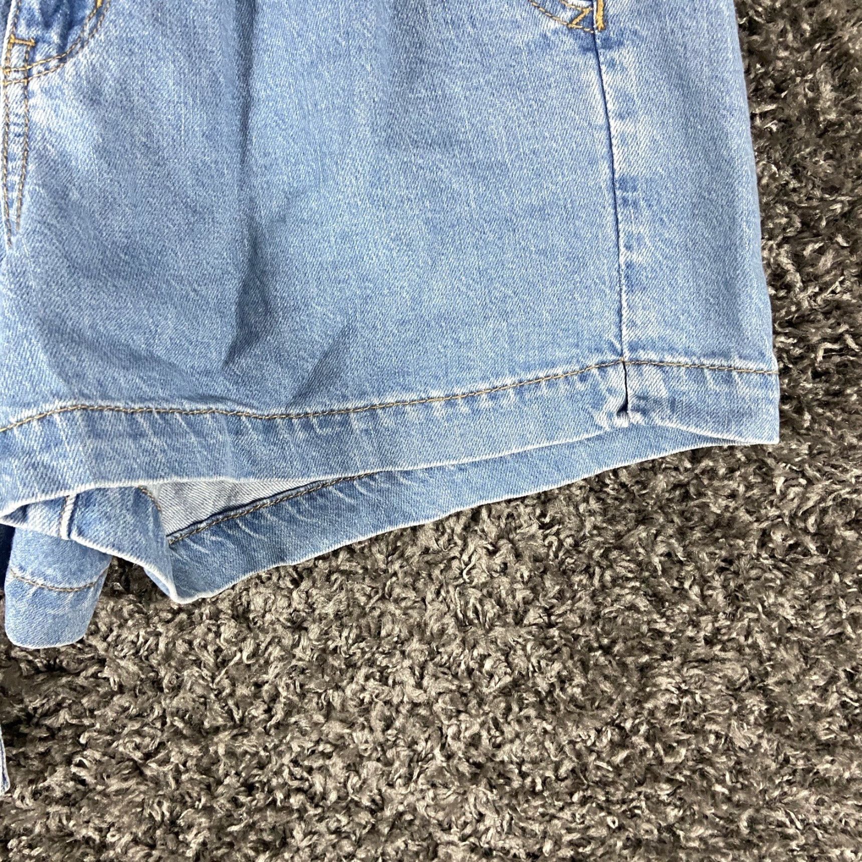 American Eagle Outfitters American Eagle Outfitters Shorts Womens 4 Blue Denim Belted Ruffle Hem Mom Size 27" / US 4 / IT 40 - 2 Thumbnail
