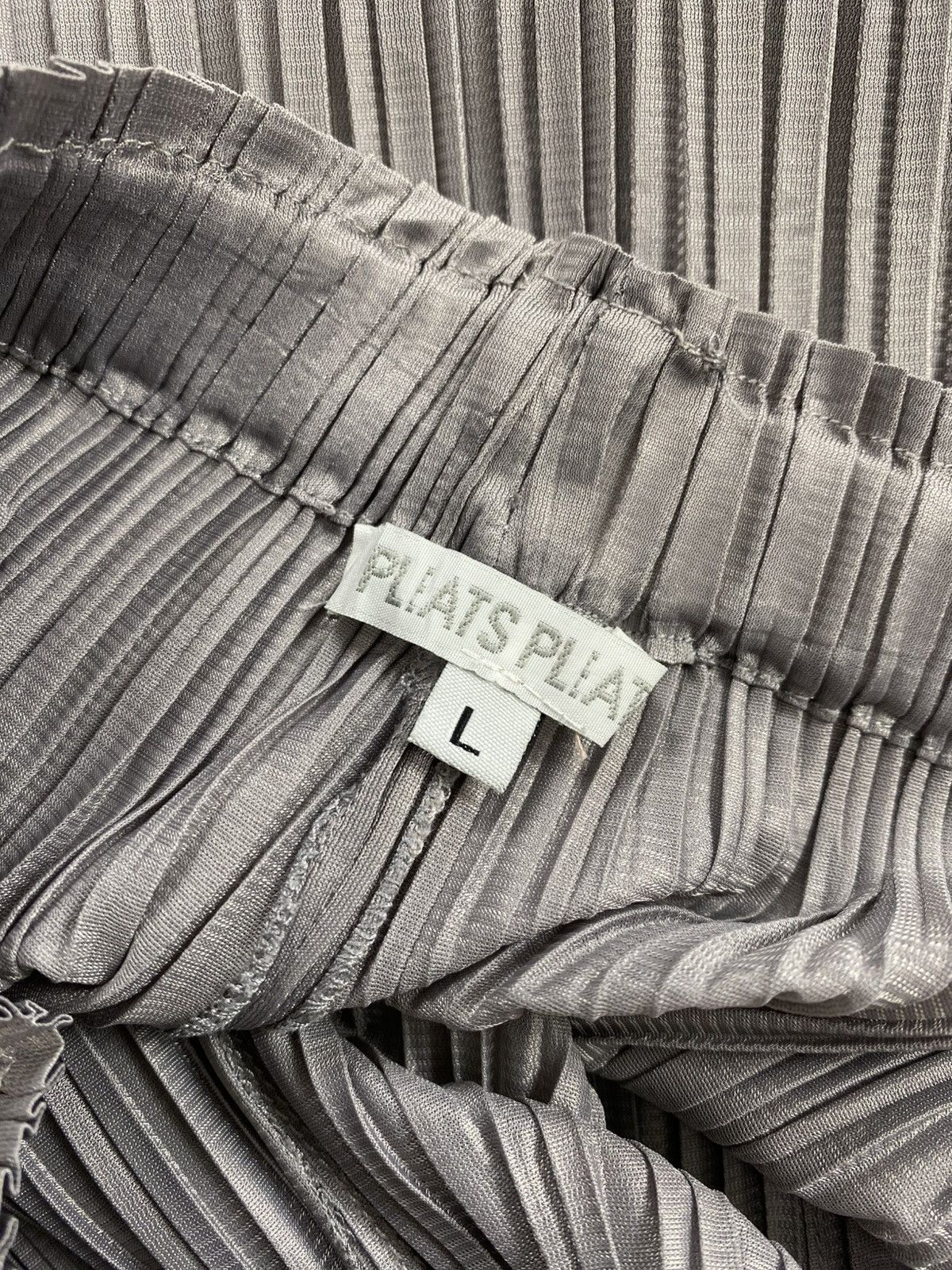 Pleats Please Issey Miyake Vintage Pleats Please Issey Miyake Wide Leg Pants Dark Gray Size US 28 / EU 44 - 9 Thumbnail