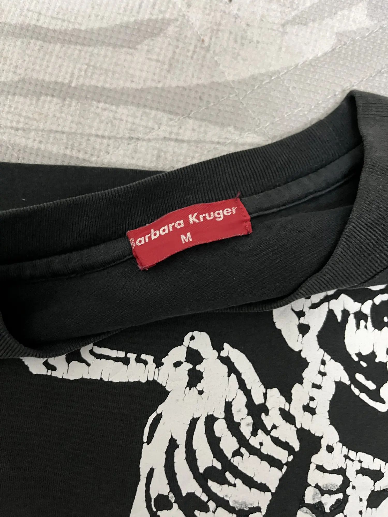 Band Tees Race Against The Machine X Barbara Kruger Size US M / EU 48-50 / 2 - 11 Thumbnail