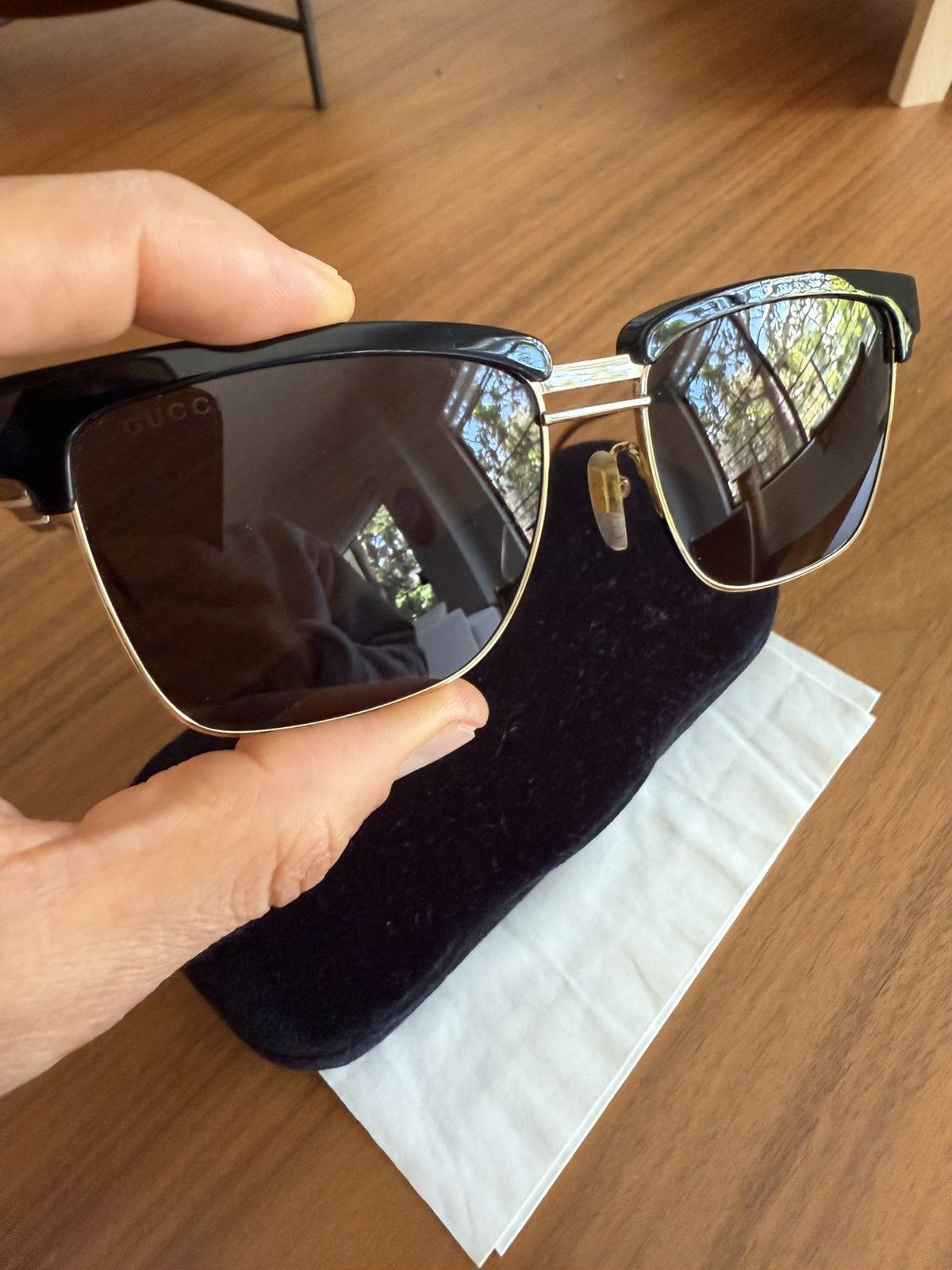 Gucci Gucci Sunglasses Great Deal! Size ONE SIZE - 6 Thumbnail